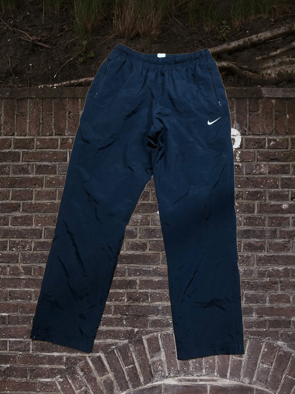 Nike Vintage Nike Nylon Track Pants Swoosh Baggy Size US 32 / EU 48 - 1 Thumbnail