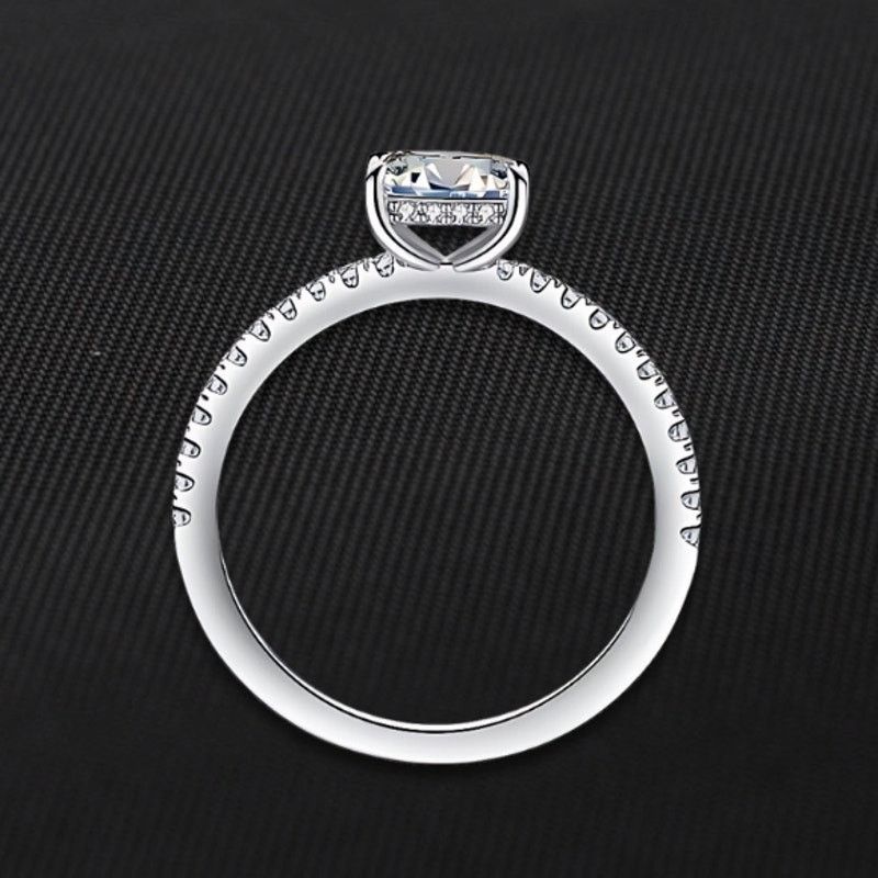 Boutique Moschino Moissanite Ring Solitaire Emerald Cut 925 Silver 8 Size ONE SIZE - 2 Thumbnail