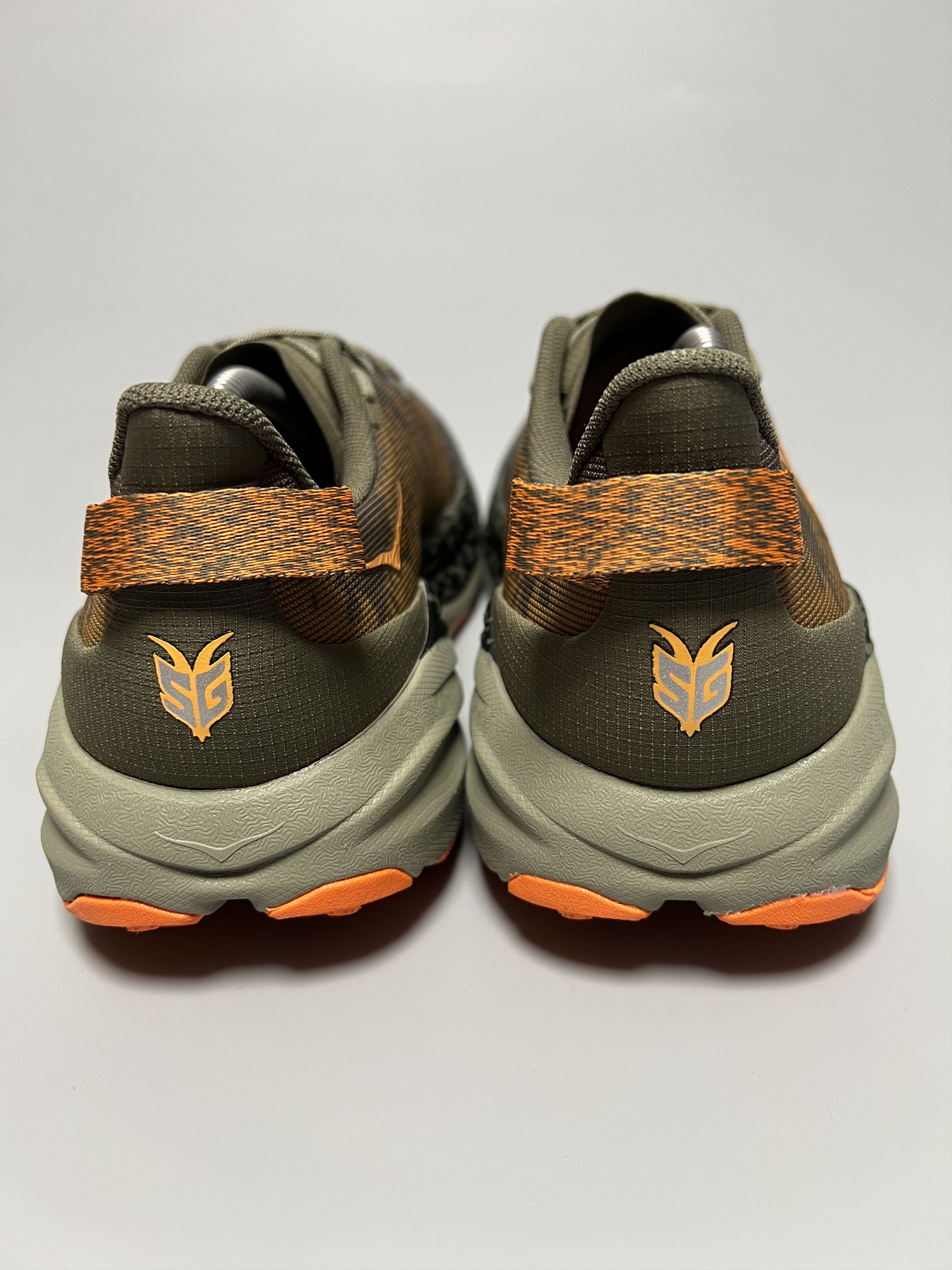 Hoka 8.5 EE Hoka One One Speedgoat 6 Wide Trail Running Shoes Size US 8.5 / EU 41-42 - 3 Thumbnail