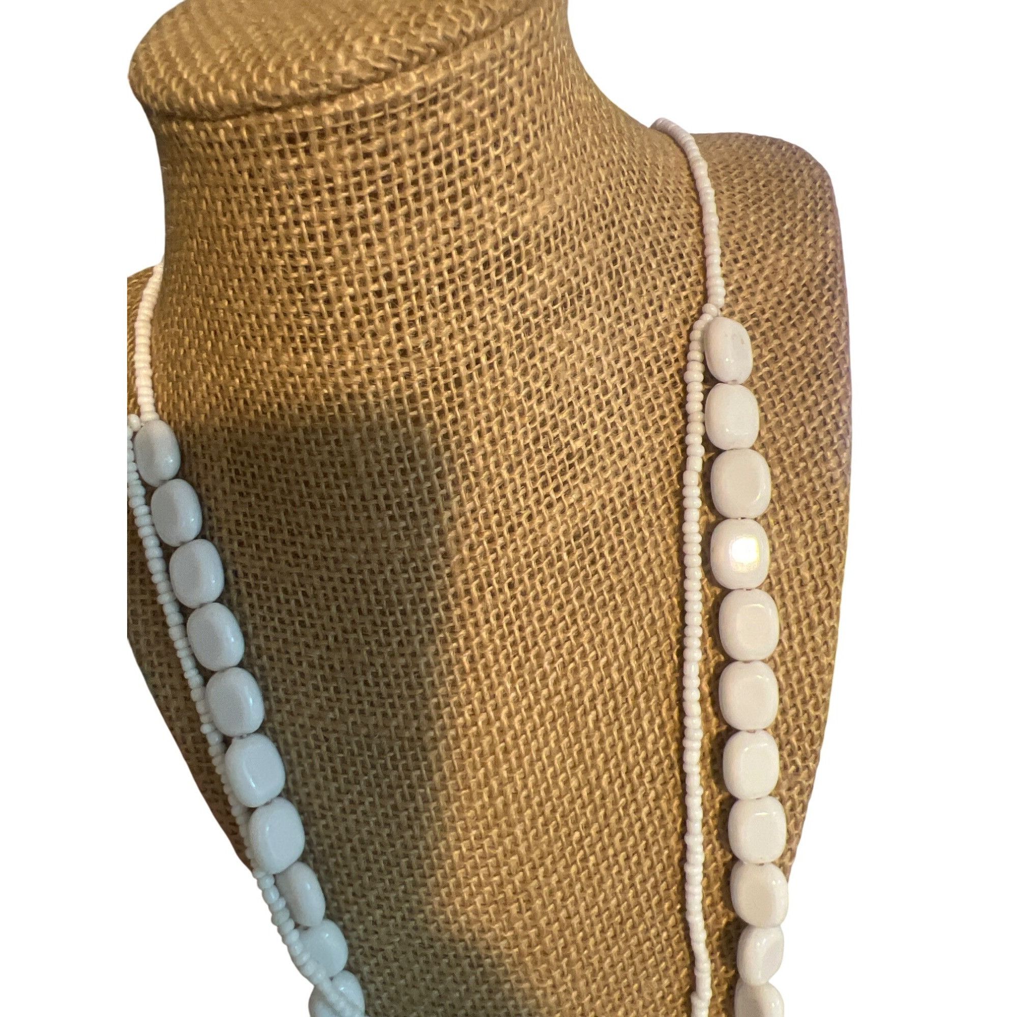 Other Vintage White Acrylic Double Strand Necklace Seed Bead Lobst Size ONE SIZE - 3 Thumbnail