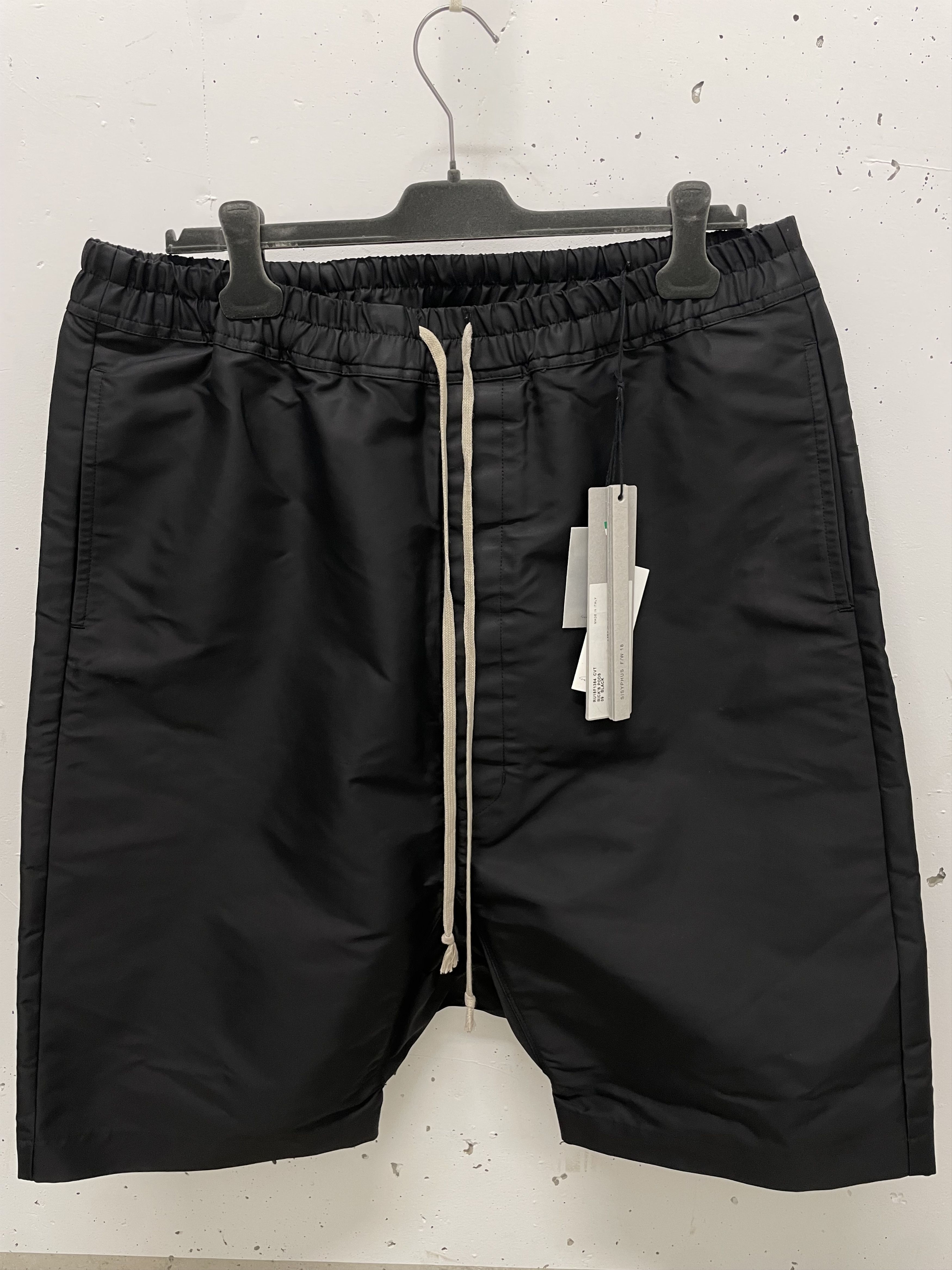 Rick Owens Rick Owens Sisyphus F/W 18 Rick's Pods Shorts Size US 36 / EU 52 - 1 Thumbnail