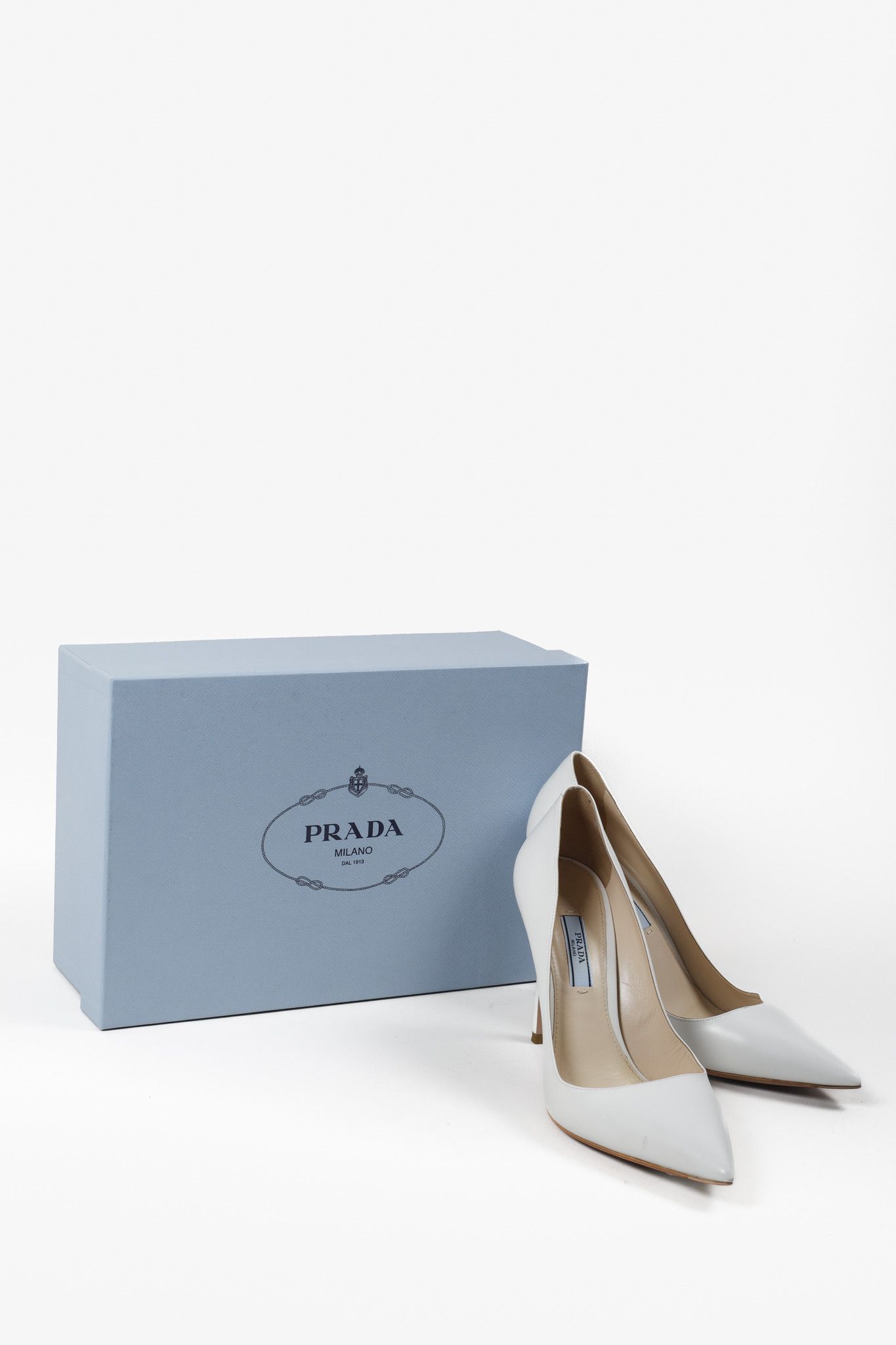Prada Prada White Leather Pointed Toe Pumps Size US 7.5 / IT 37.5 - 10 Thumbnail