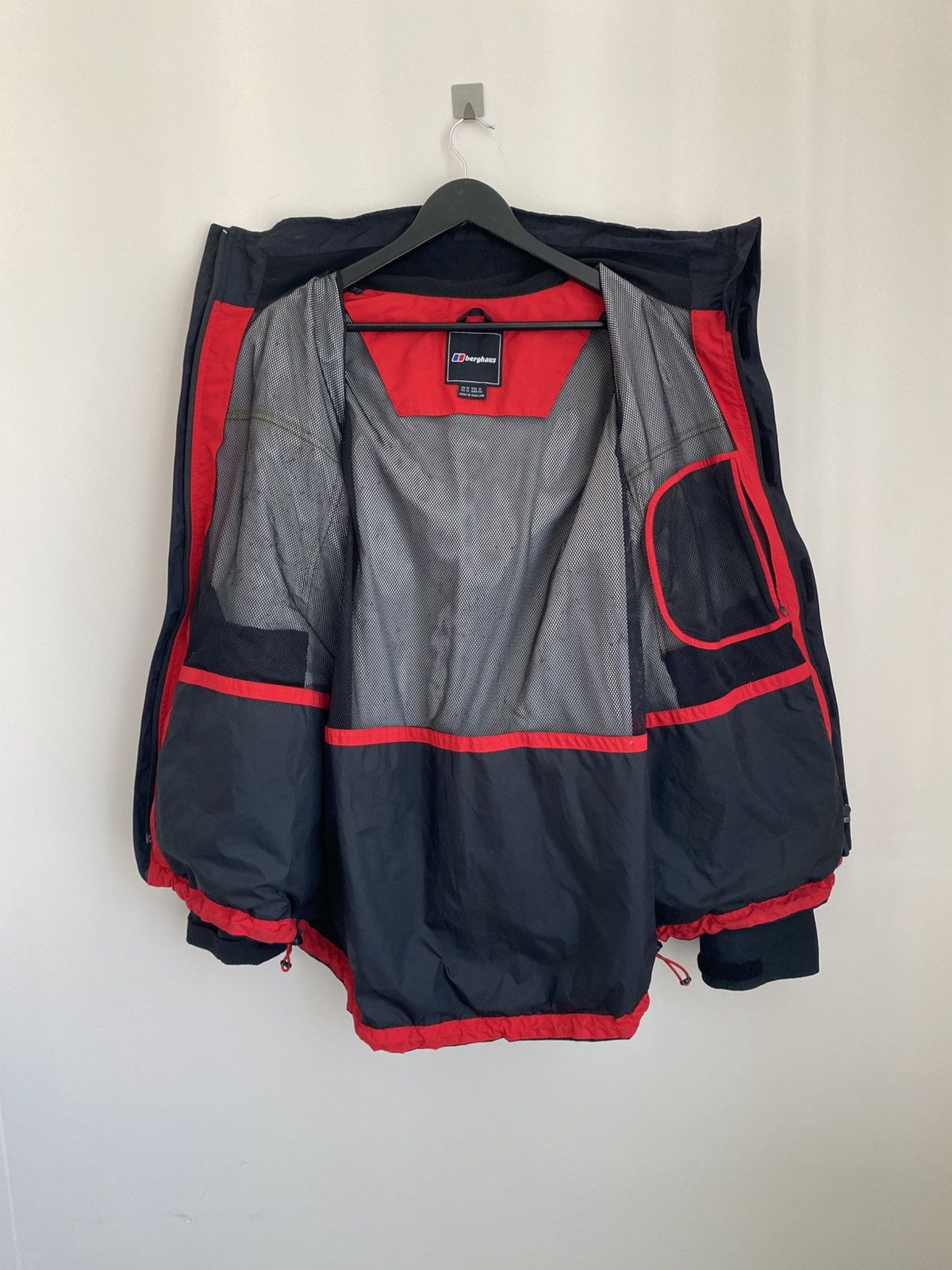 Berghaus Berghaus AQ2 men's jacket Size US XL / EU 56 / 4 - 4 Thumbnail