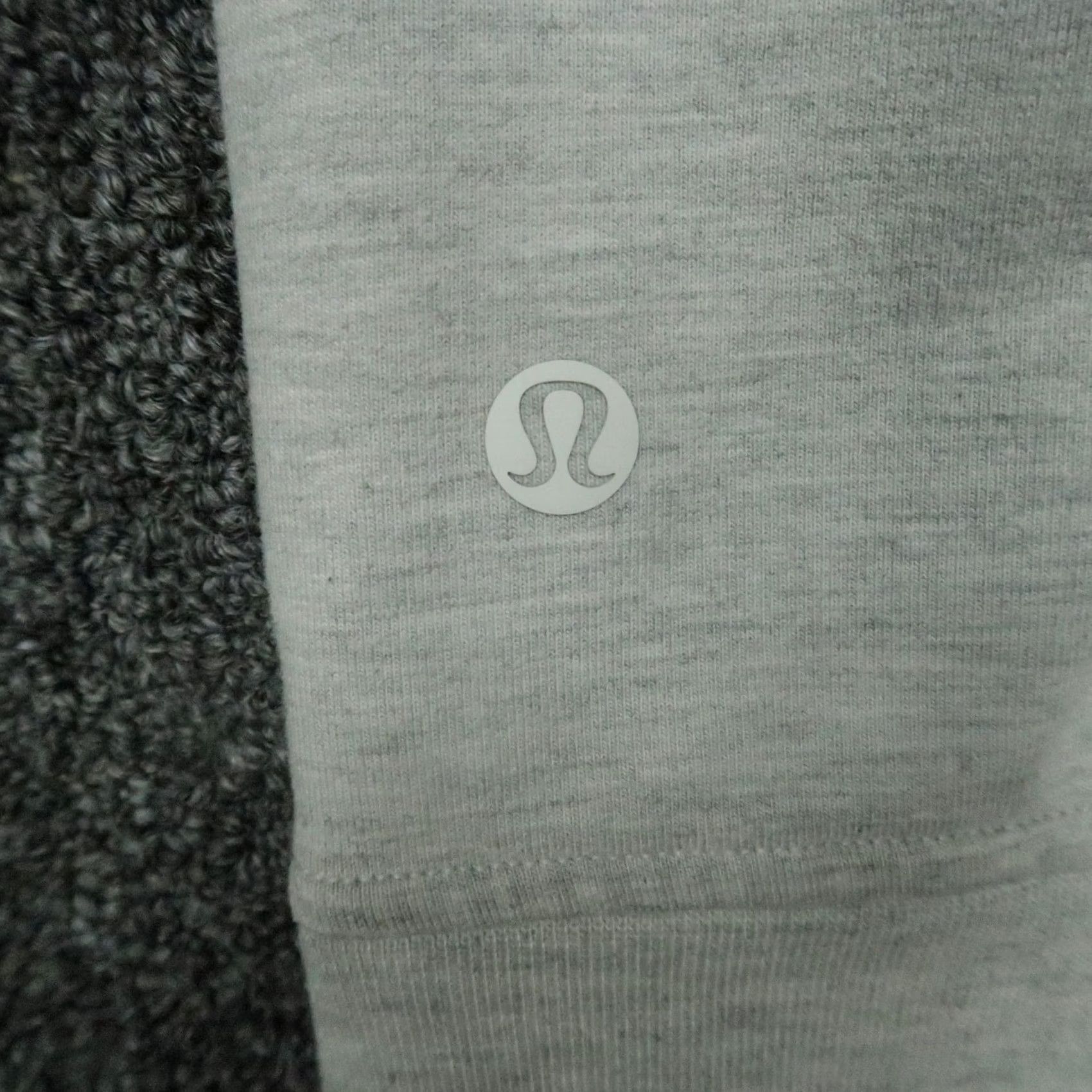 Lululemon Lululemon Hoodie Mens Small Gray City Sweat Pullover Athletic Fleece Pockets Size US S / EU 44-46 / 1 - 5 Thumbnail