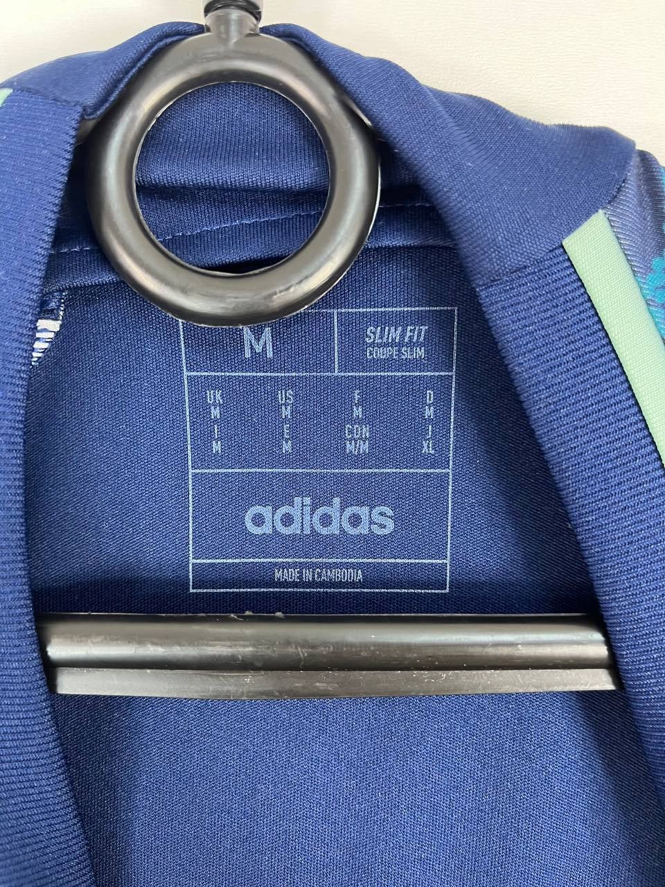 Adidas Leeds United 2023 2024 Third Shirt Football Jersey Adidas M Size US M / EU 48-50 / 2 - 3 Thumbnail