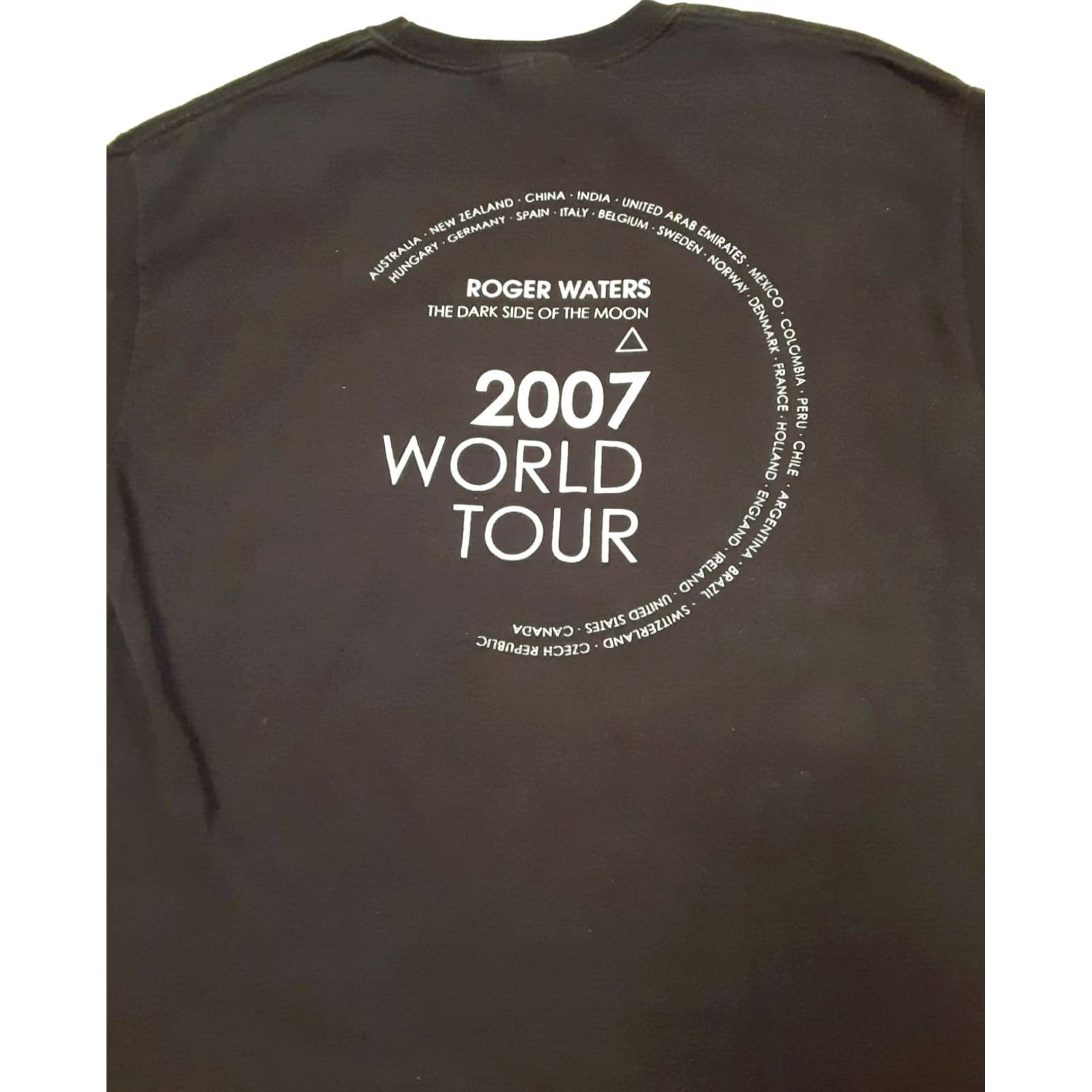 Hanes Vintage Roger Waters Dark Side of the Moon World Tour Hanes T-Shirt 2007 Med Size US M / EU 48-50 / 2 - 3 Thumbnail