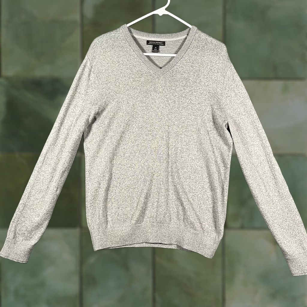 Banana Republic Banana Republic Sweater Mens Medium Gray V-Neck Pima Cotton Cashmere Knit Size US M / EU 48-50 / 2 - 1 Thumbnail