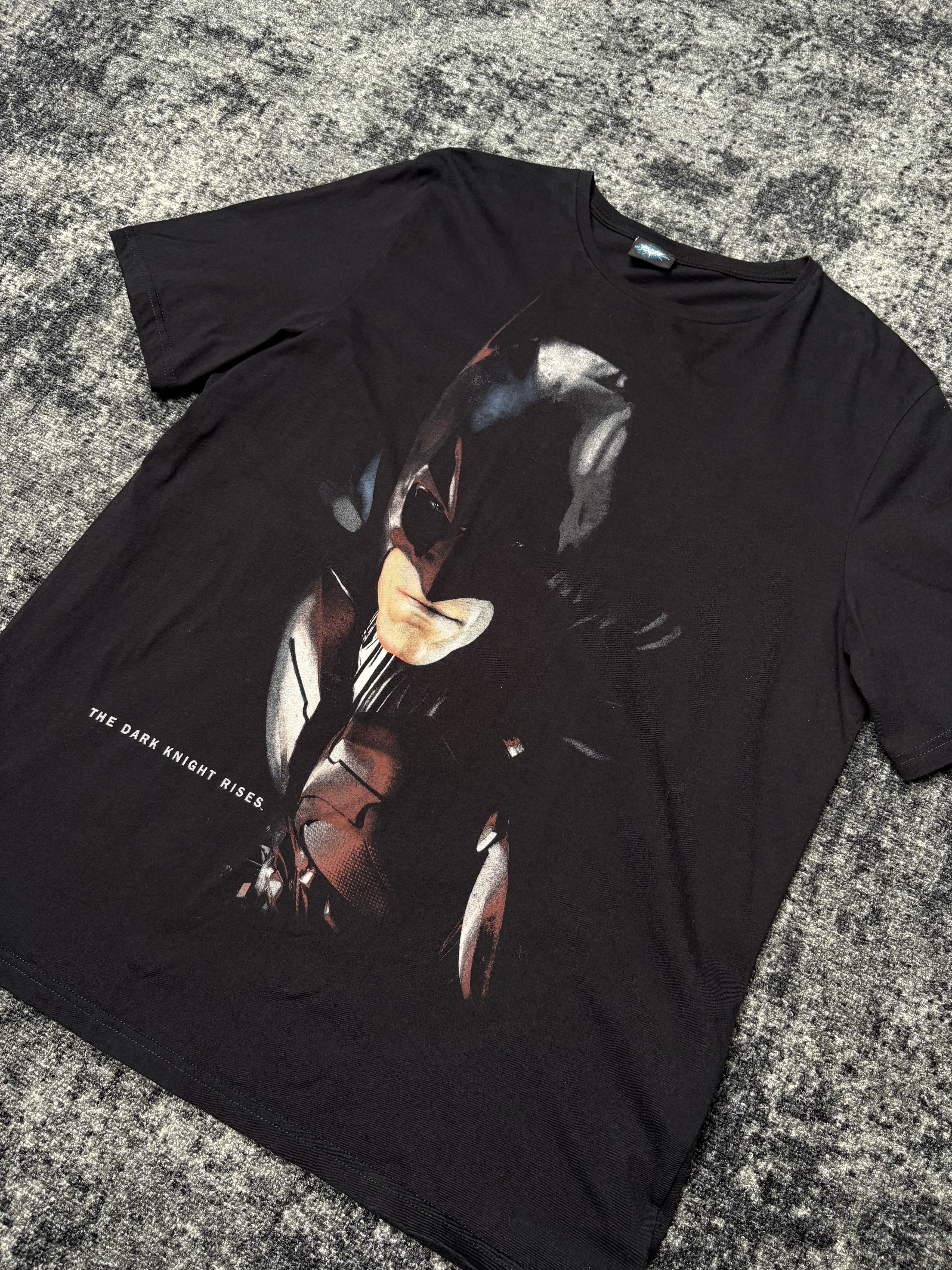 Vintage Batman The Dark Knight Rises 2012 licensed t-shirt Size US XL / EU 56 / 4 - 2 Thumbnail