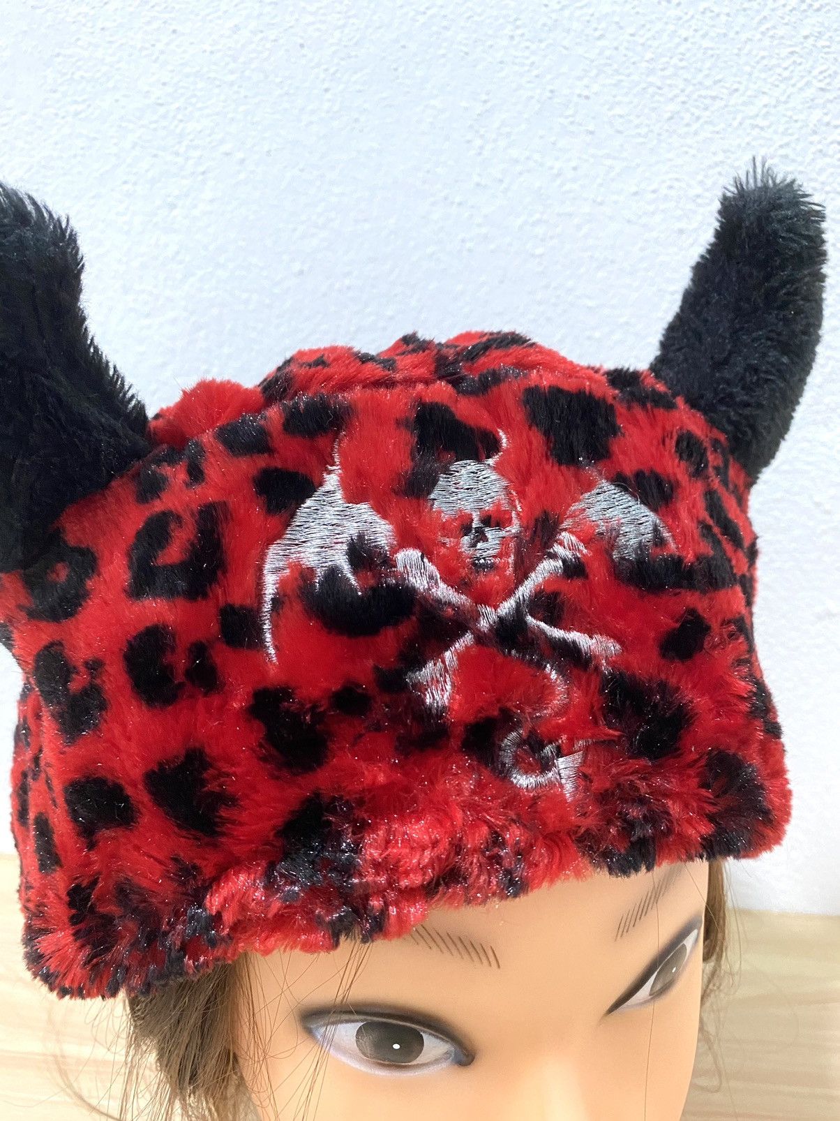 Super Lovers 🔥Archieves🔥Rare Gothic Punk Devil Horn Super Lovers Size ONE SIZE - 4 Thumbnail