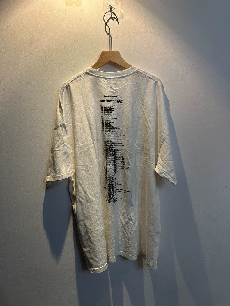 Balenciaga Balenciaga Vintage Printed Short Sleeve Size US M / EU 48-50 / 2 - 2 Thumbnail