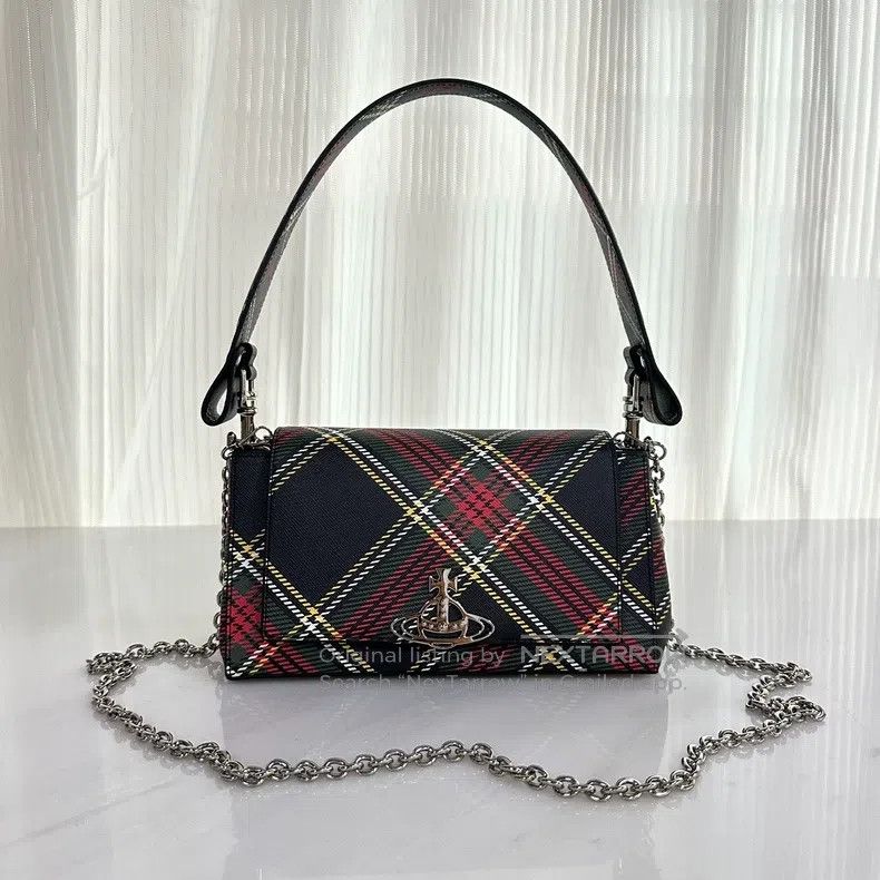 Vivienne Westwood Vivienne Westwood size os Medium-sized ladies plaid logo cl Size ONE SIZE - 1 Thumbnail
