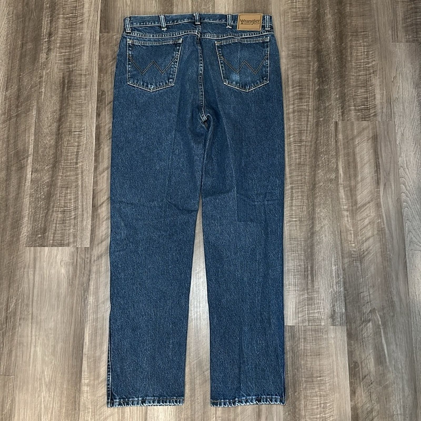Wrangler Wrangler Rugged Wear Classic Fit Jeans - 38x34 Size US 38 / EU 54 - 3 Thumbnail