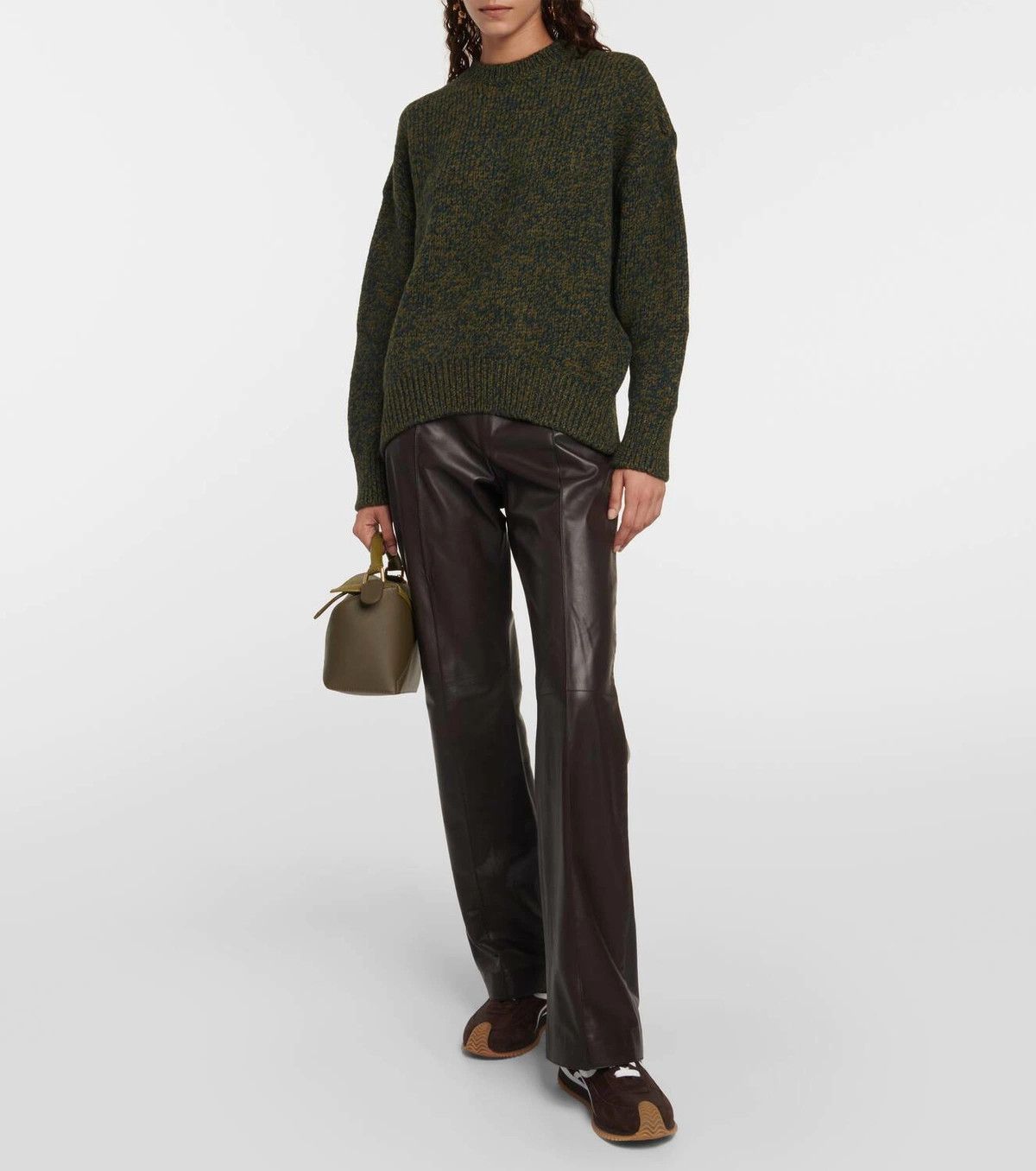 Loewe o1y1025 Sweater in Military Green Size XS / US 0-2 / IT 36-38 - 4 Thumbnail