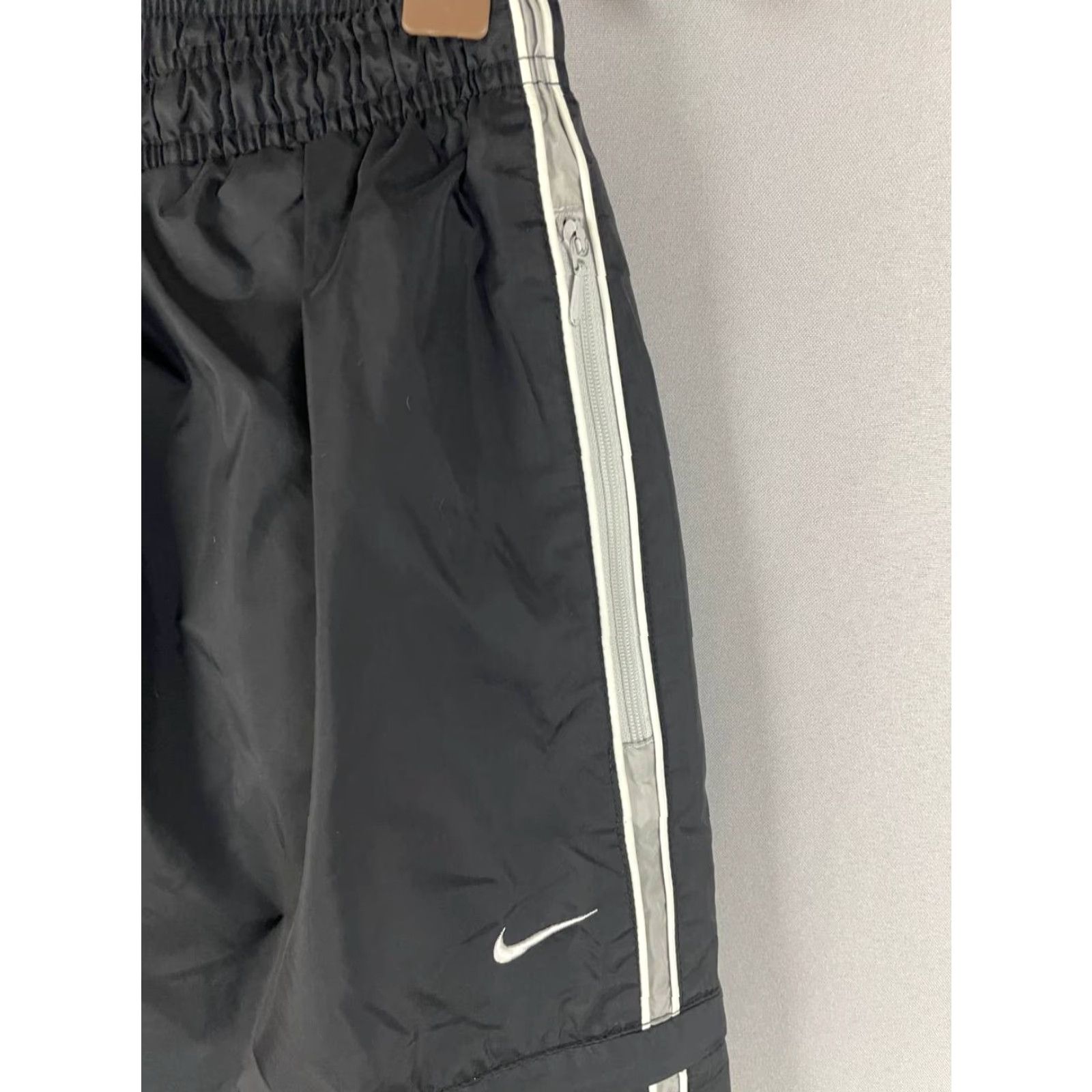 Nike Nike Mens Track Pants L Black Polyester Elastic Waist Running Trousers Pants Size US 33 - 7 Thumbnail