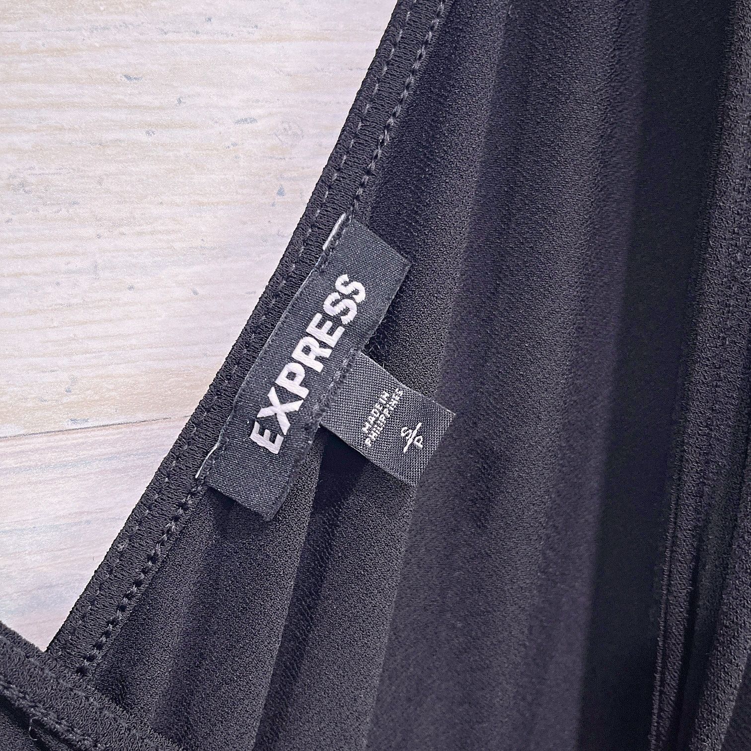 Express Express Surplice Cinch Waist Jumpsuit Black Womens Small Size 27" / US 4 / IT 40 - 5 Thumbnail