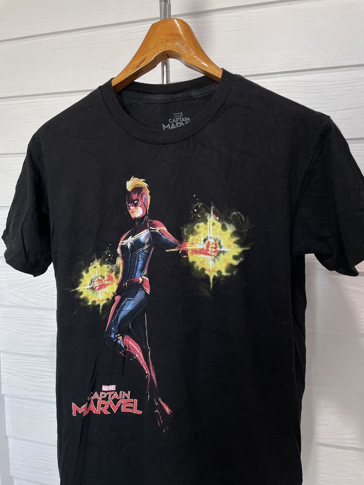 Marvel Comics CAPTAIN MARVEL (2019) Size US M / EU 48-50 / 2 - 2 Thumbnail