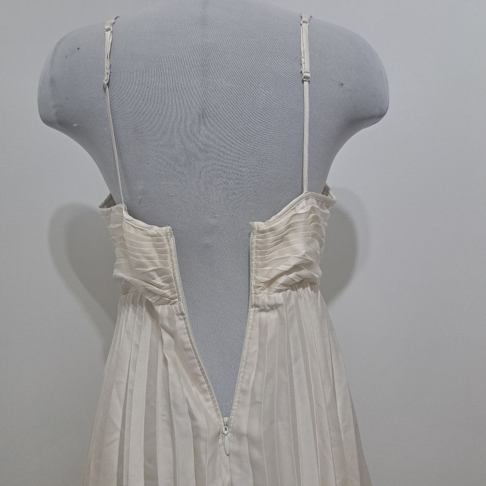Abercrombie & Fitch Abercrombie & Fitch Angelcore Boho Pleated Plunging Neckline Size S / US 4 / IT 40 - 10 Thumbnail