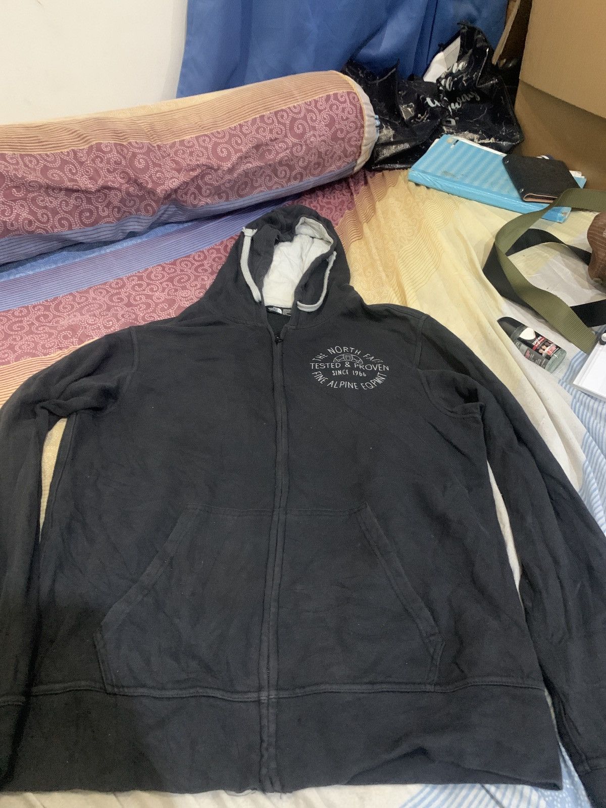 The North Face TNF HODDIE SIZE M Size US M / EU 48-50 / 2 - 1 Thumbnail