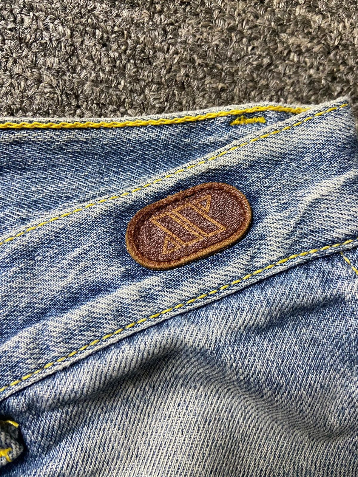 Japanese Brand [íxi:z] Brand Distressed Denim Jeans with Front Seam (164) Size US 32 / EU 48 - 5 Thumbnail