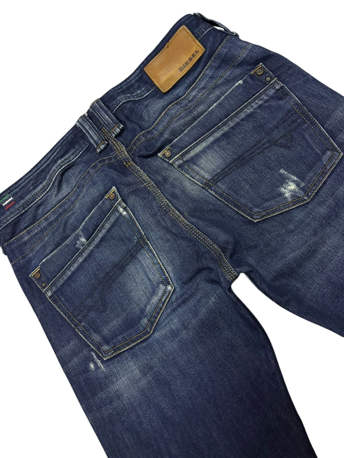 Diesel × Vintage Italy Diesel Timmen Baumwolle Faded Distressed Jeans Size US 32 / EU 48 - 6 Thumbnail