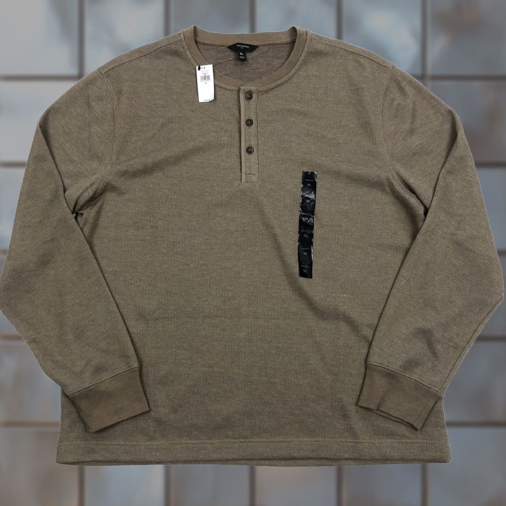 Banana Republic VINTAGE Banana Republic Men's Brown Waffle Knit Henley Long Sleeve T-Shirt XL NWT Size US XL / EU 56 / 4 - 1 Thumbnail