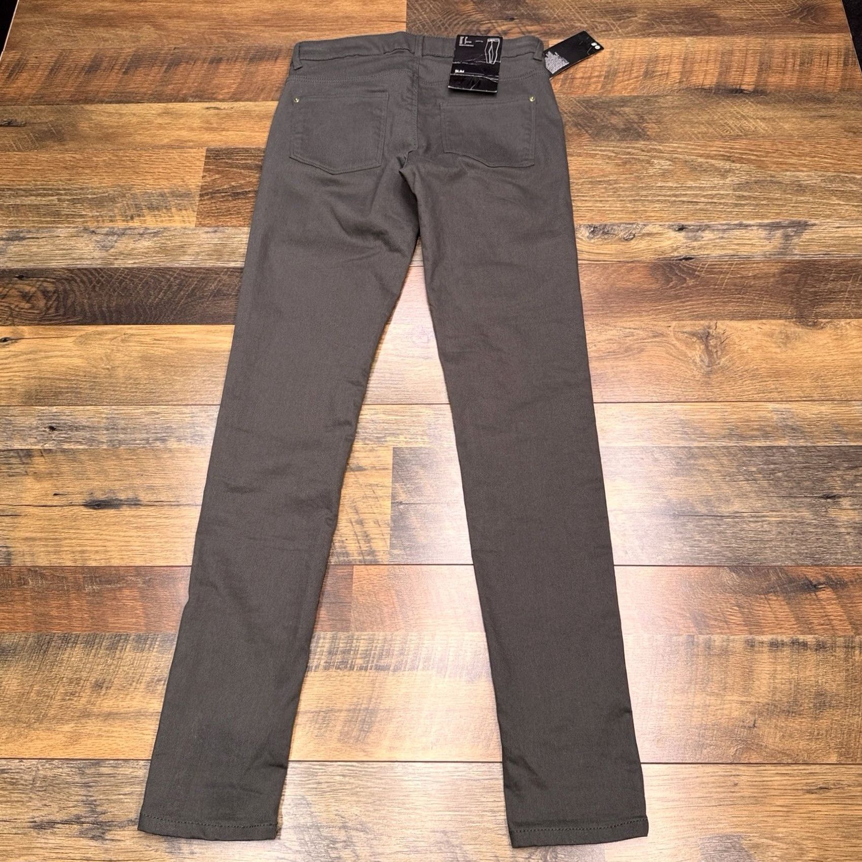 H&M HM Skinny Jeans Womens 8 Green Stretch Denim Zip 5-Pocket City Logo 30.5in Inseam Womens Fit Slim Modern Daywear Size 30" / US 8 / IT 44 - 2 Thumbnail