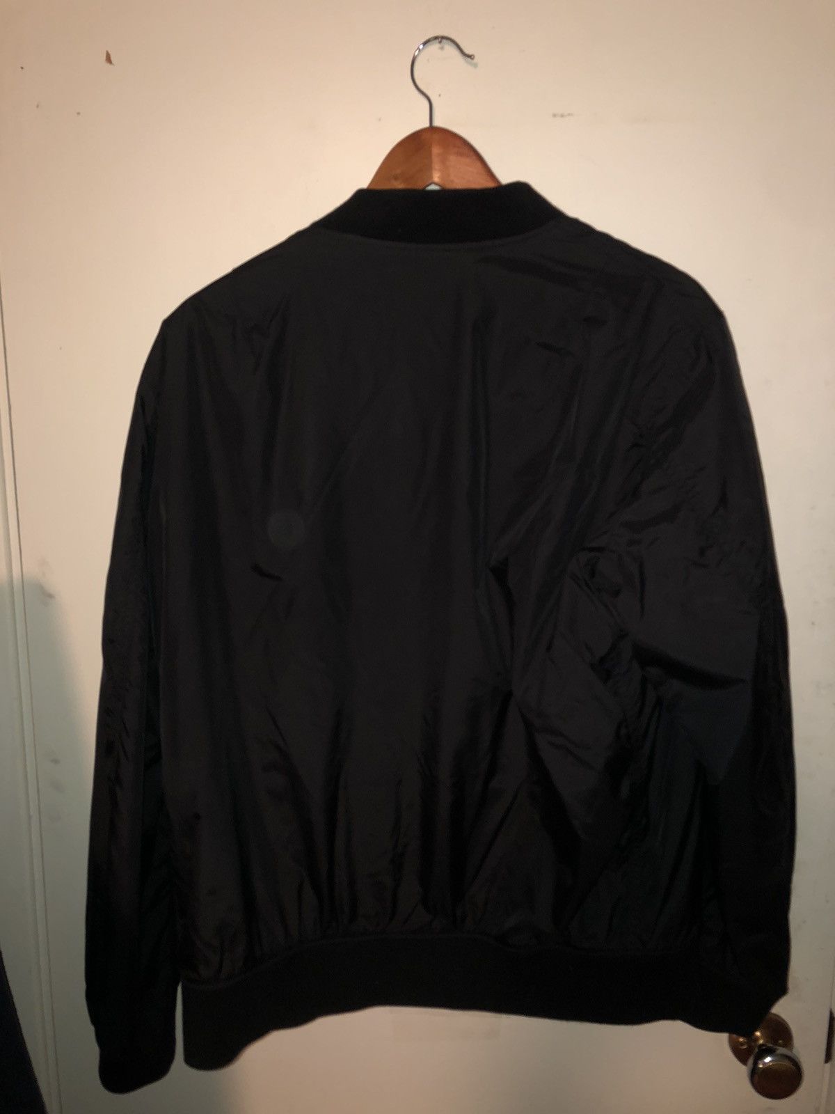 Uniqlo Uniqlo MA 1 bomber style Size US L / EU 52-54 / 3 - 3 Thumbnail