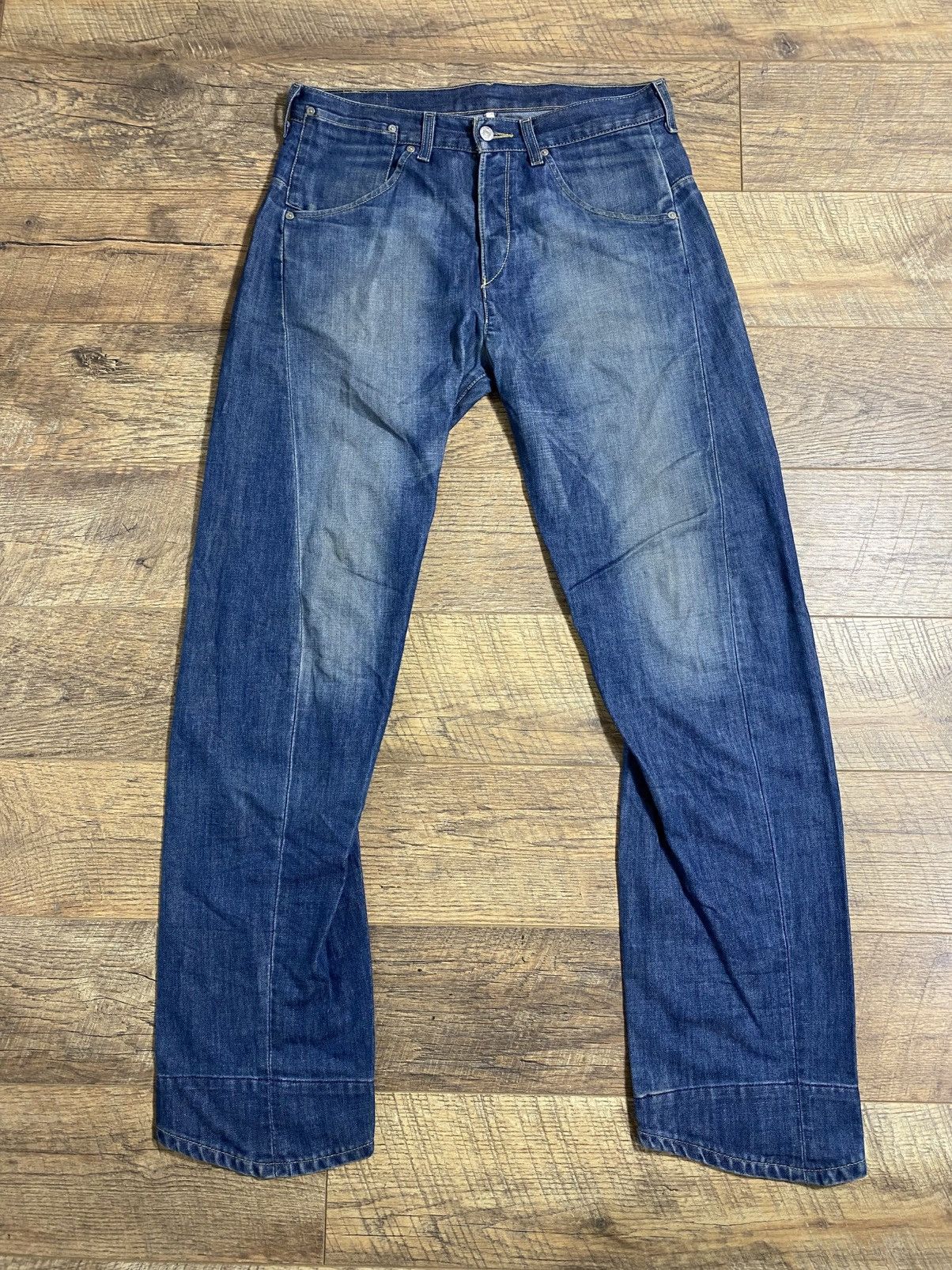 Levi's Levi's. Heavy Denim. Rare Vintage. Collectible Find Size US 31 - 1 Thumbnail