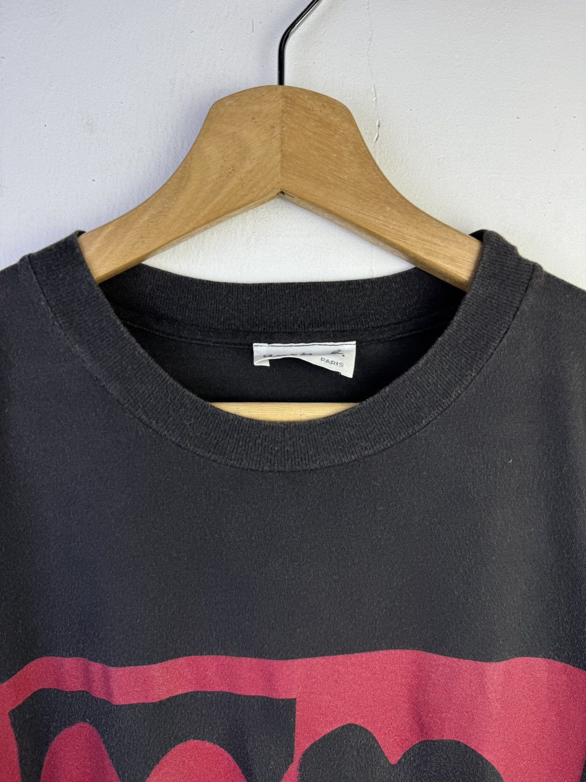 agnes b. vintage Agnès b. t-shirt with a dual-heart graphic Size US S / EU 44-46 / 1 - 5 Thumbnail