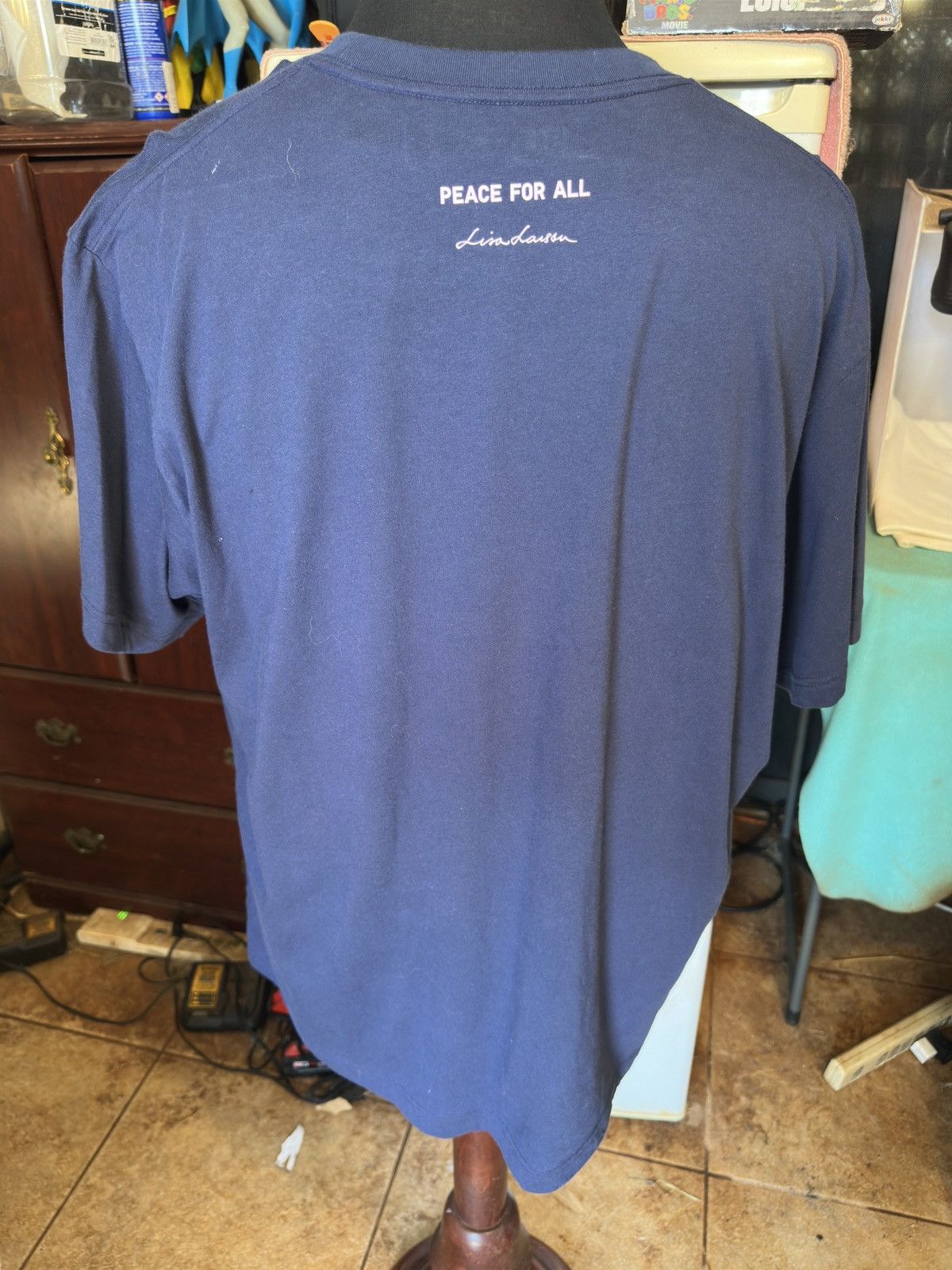 Uniqlo New Uniqlo UT Lisa Larson Art Artist Blue T-Shirt Men's 2XL Size US XXL / EU 58 / 5 - 2 Thumbnail
