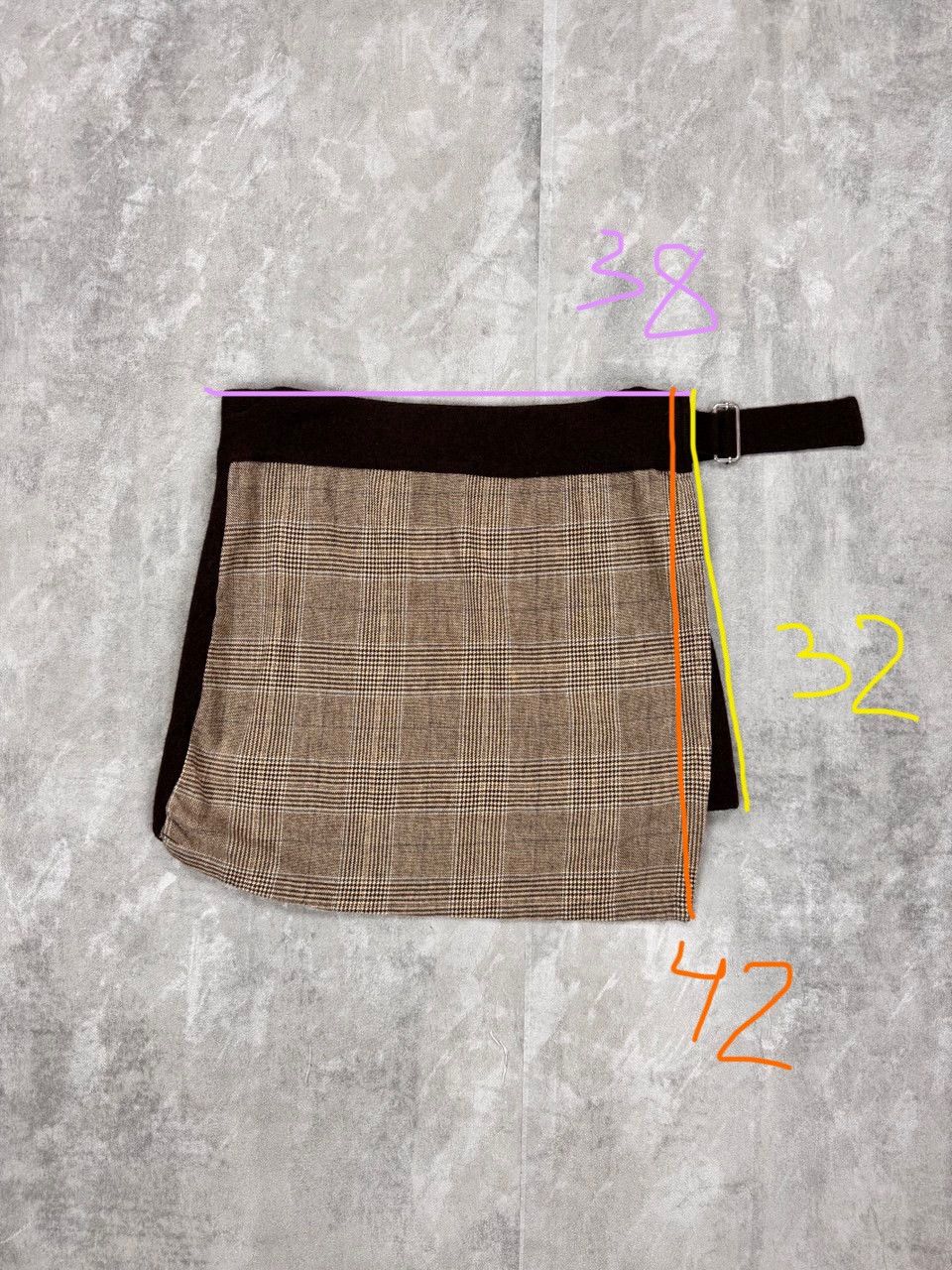 United Colors Of Benetton United colors of Benetton wool wrap mini skirt checkered Size 28" / US 6 / IT 42 - 8 Thumbnail
