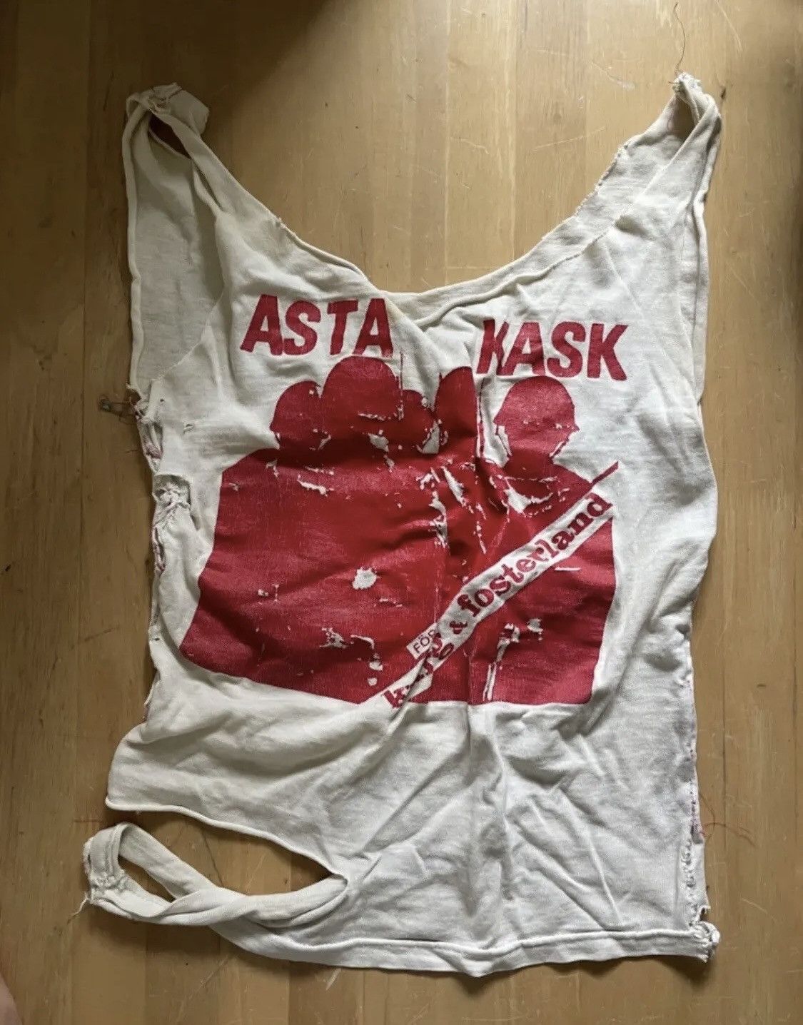 image of Vintage Asta Kask Swedish Punk Tshirt in White, Women's (Size Small)