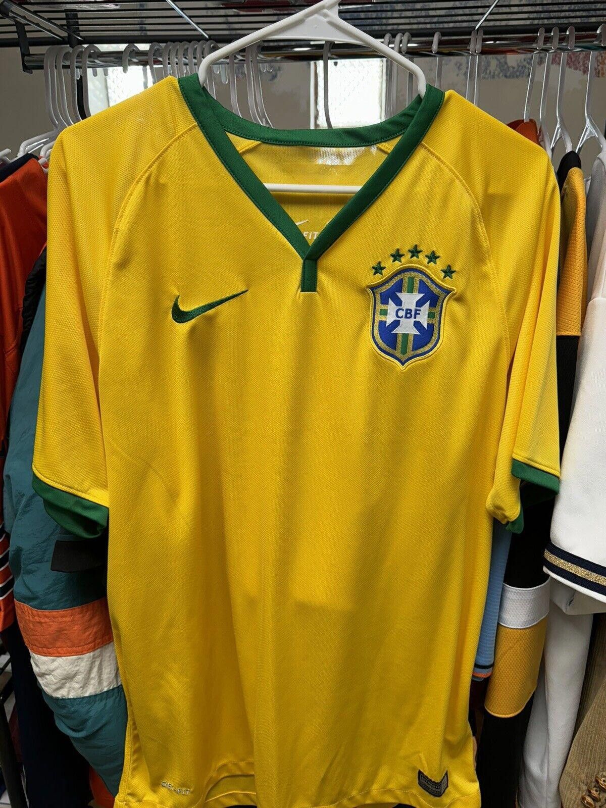 Nike FIFA Nike Brazil Jersey Size US L / EU 52-54 / 3 - 1 Thumbnail