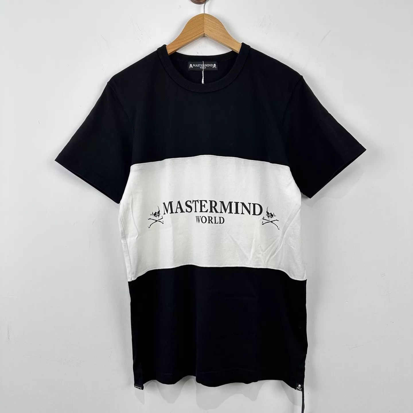 Mastermind Japan Mastermind World MMJ B&W Colorblock Skull T-Shirt M Size US M / EU 48-50 / 2 - 1 Thumbnail