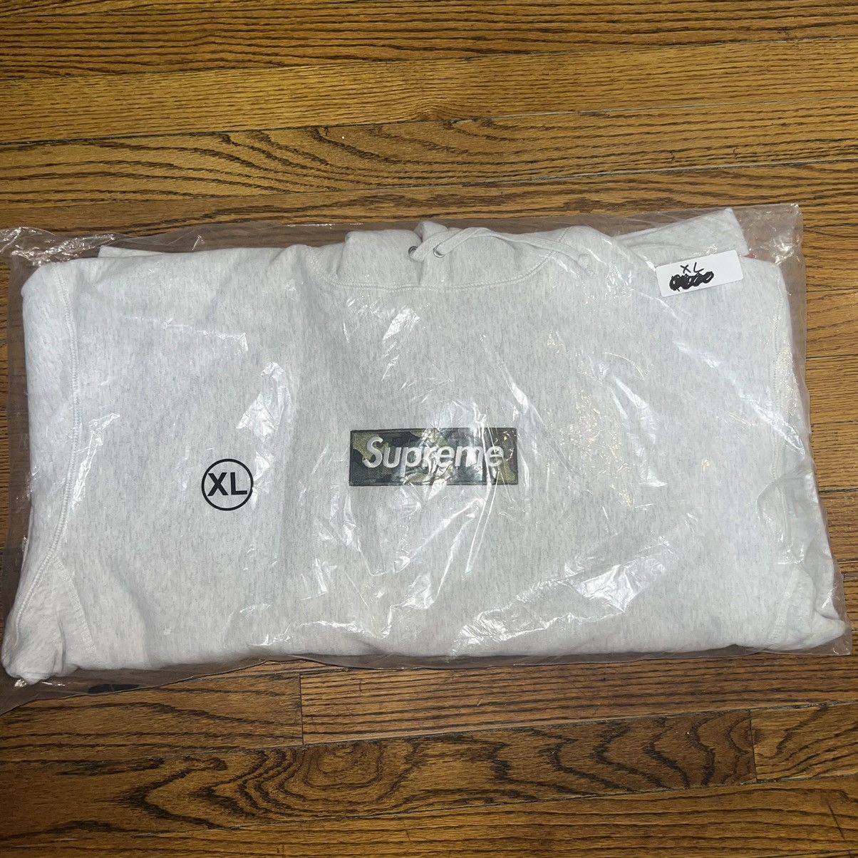 Supreme Supreme Box Logo Sweatshirt FW23 Ash Grey Size: Extra Large Size US XL / EU 56 / 4 - 2 Thumbnail