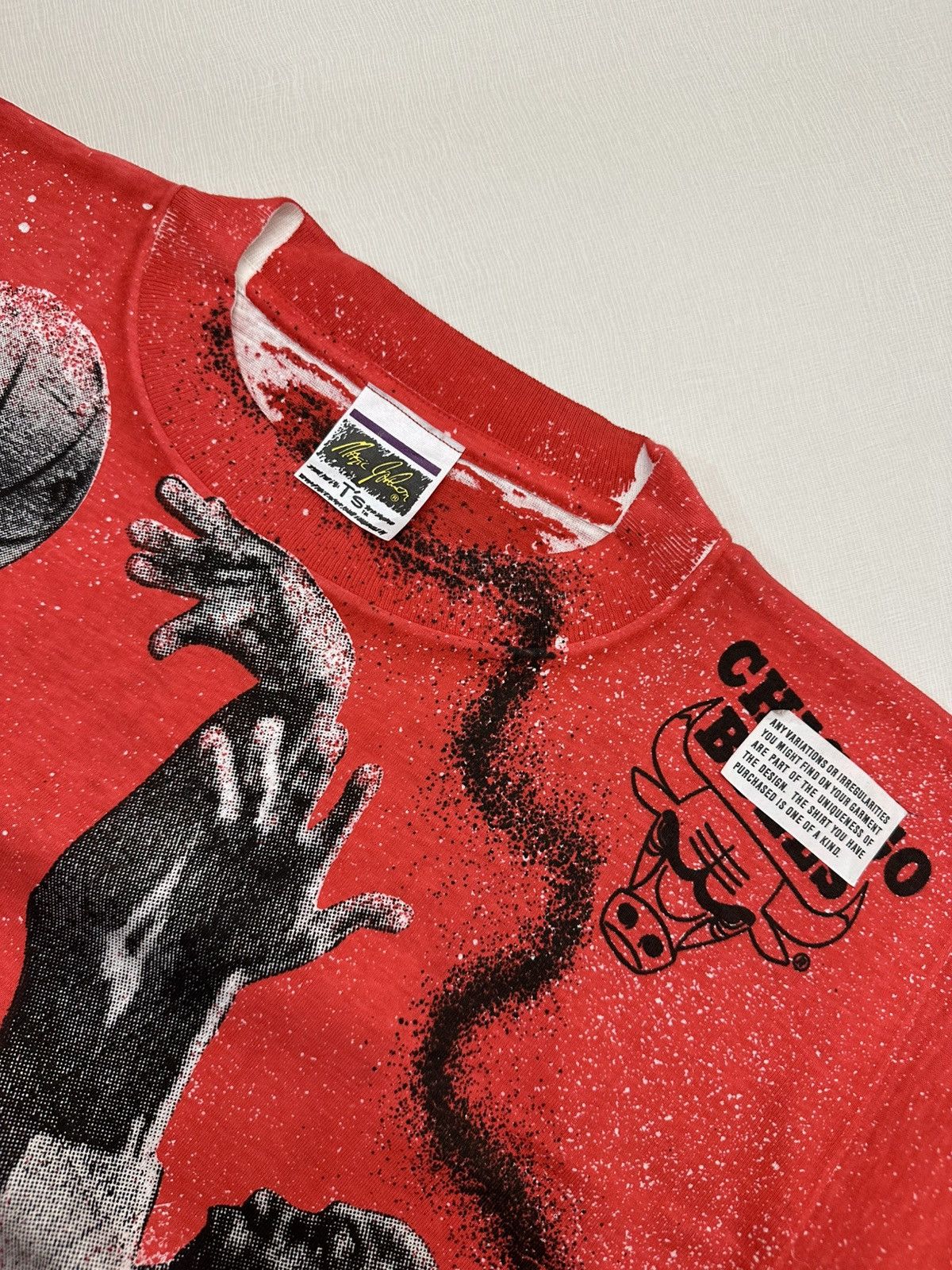 Jordan Brand Vintage 90s Michael Jordan Chicago Bulls AOP MagicJohnsonT’s Size US L / EU 52-54 / 3 - 7 Thumbnail