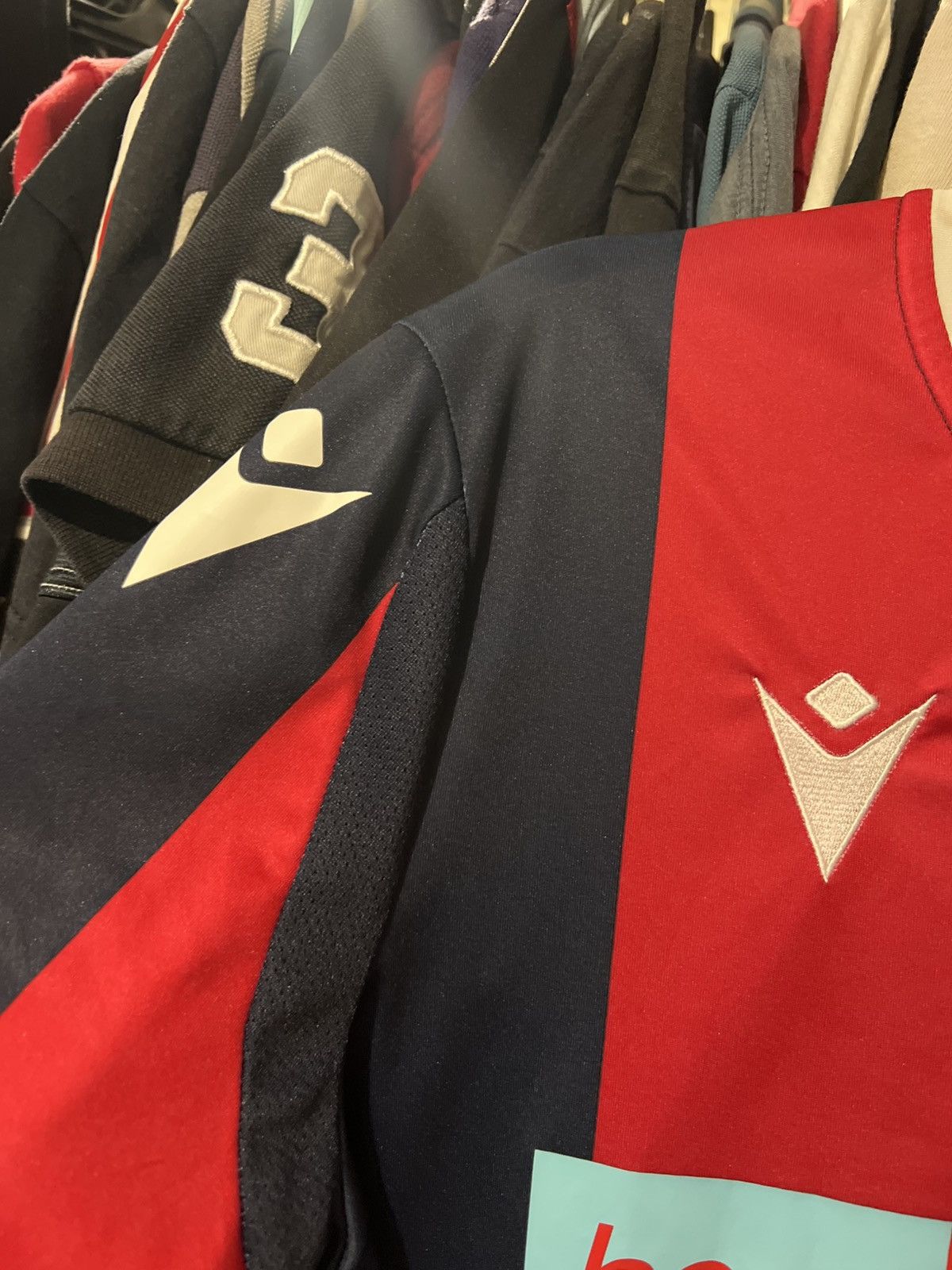 Macron × Vintage 2020/2021 VINTAGE BOLTON WANDERERS AWAY FOOTBALL SHIRT Size US S / EU 44-46 / 1 - 3 Thumbnail