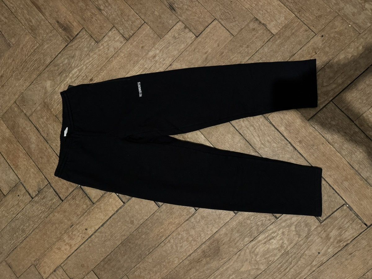 Vetements Vetements sweat pant Size 36" / US 14 / IT 50 - 1 Thumbnail