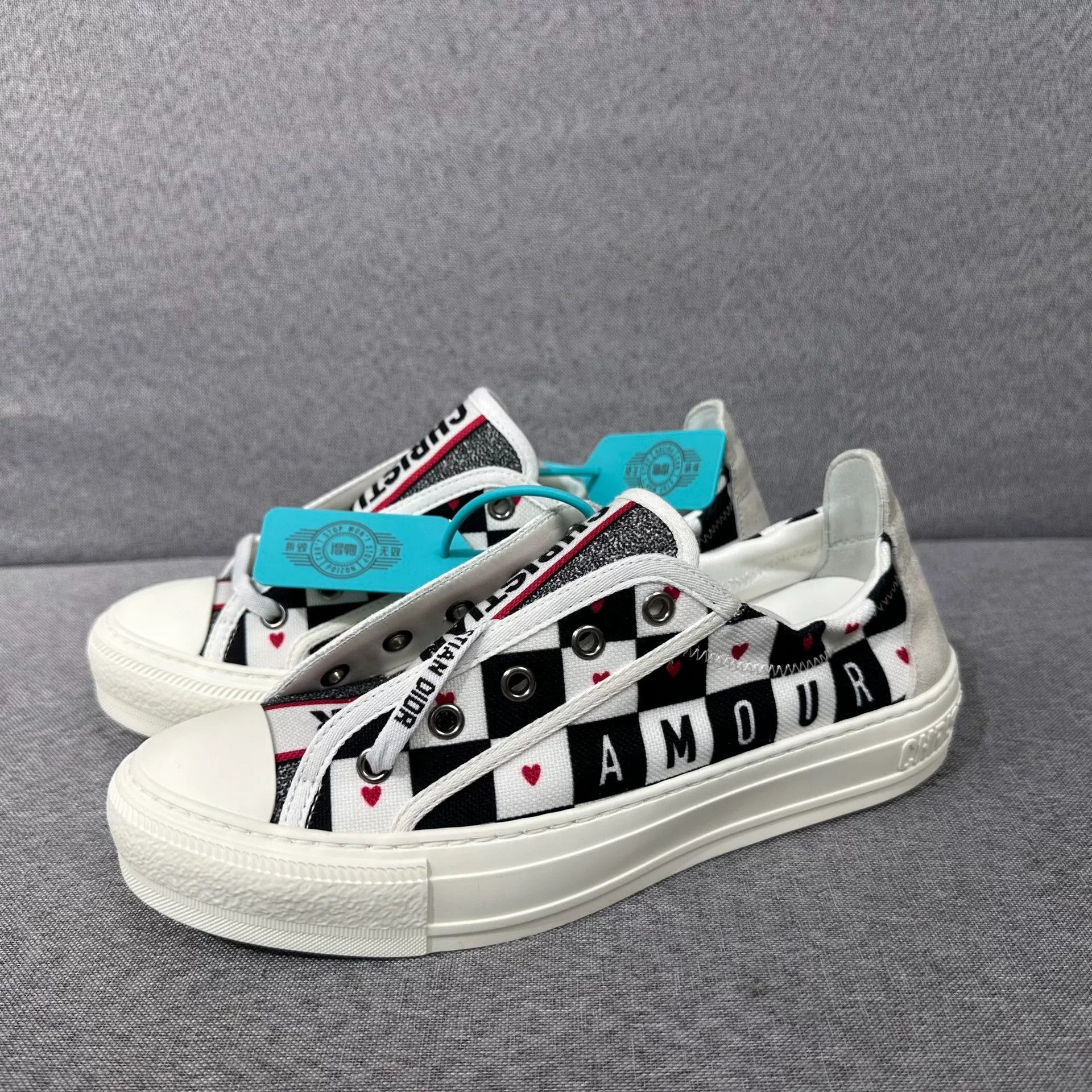Dior Dior Lowtop Sneakers us_7 Women Size US 7 / IT 37 - 1 Thumbnail