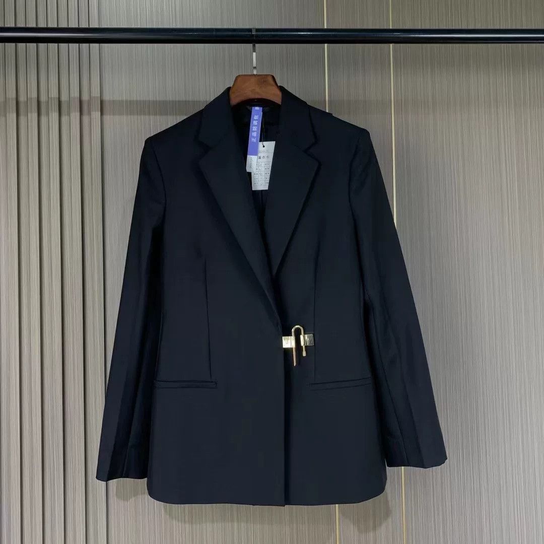 Givenchy Givenchy Women's Metal Buckle Blazer Size XS / US 0-2 / IT 36-38 - 1 Thumbnail