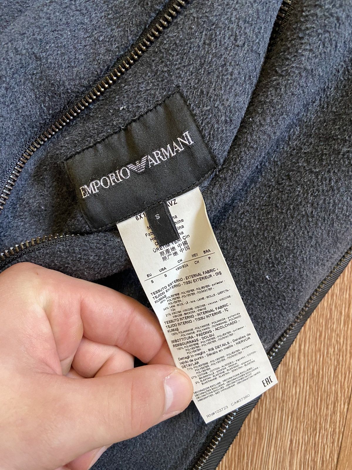 Emporio Armani Vintage Emporio Armani Pattern Fleece Winter Jacket Size US S / EU 44-46 / 1 - 4 Thumbnail