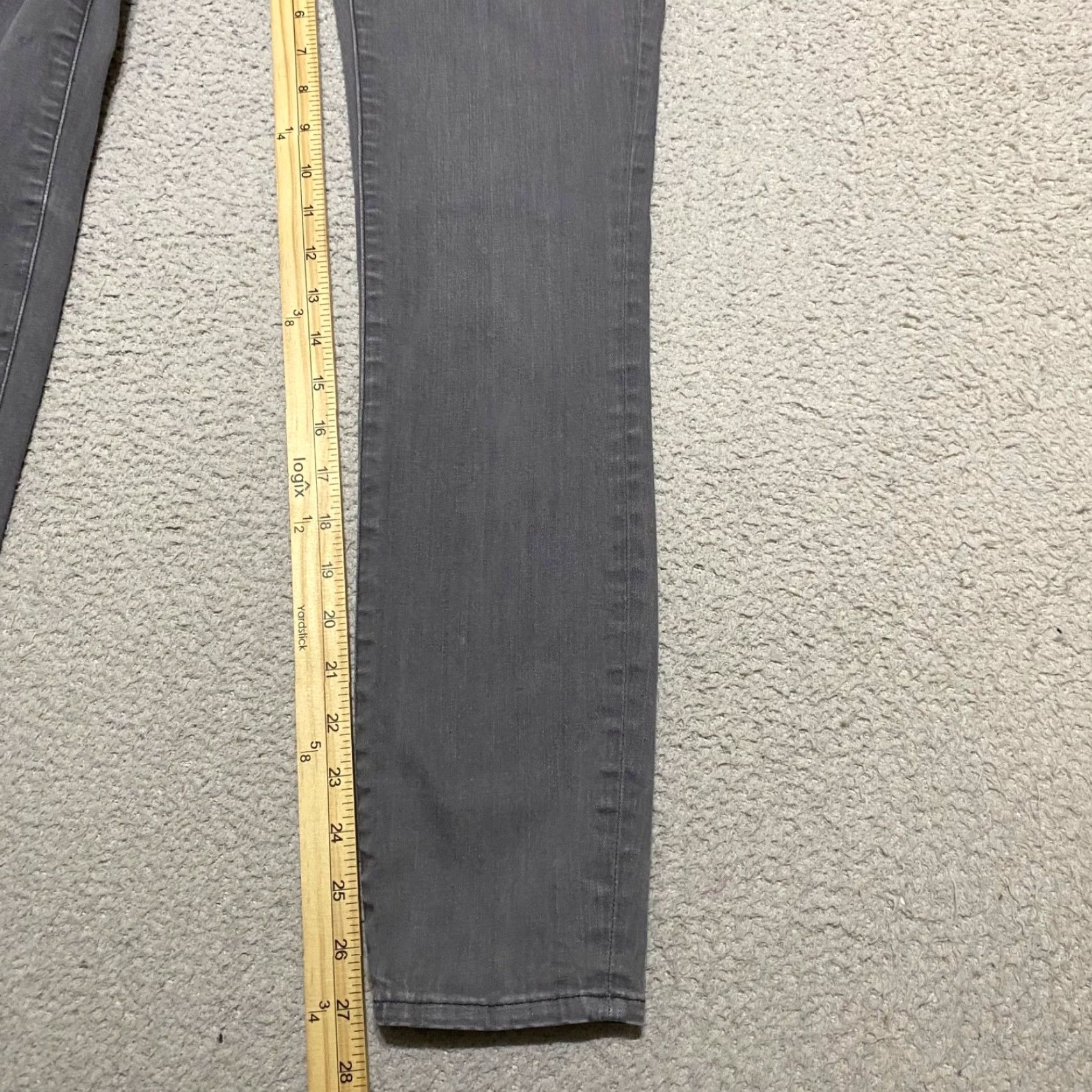 J.Crew J.CREW Jeans Gray Denim Mid Wash Toothpick Skinny 25 Regular Women’s Adult Size 25 Jeans Gray Denim Medium Wash Mid Rise Skinny Size 42" / US 20 - 6 Thumbnail