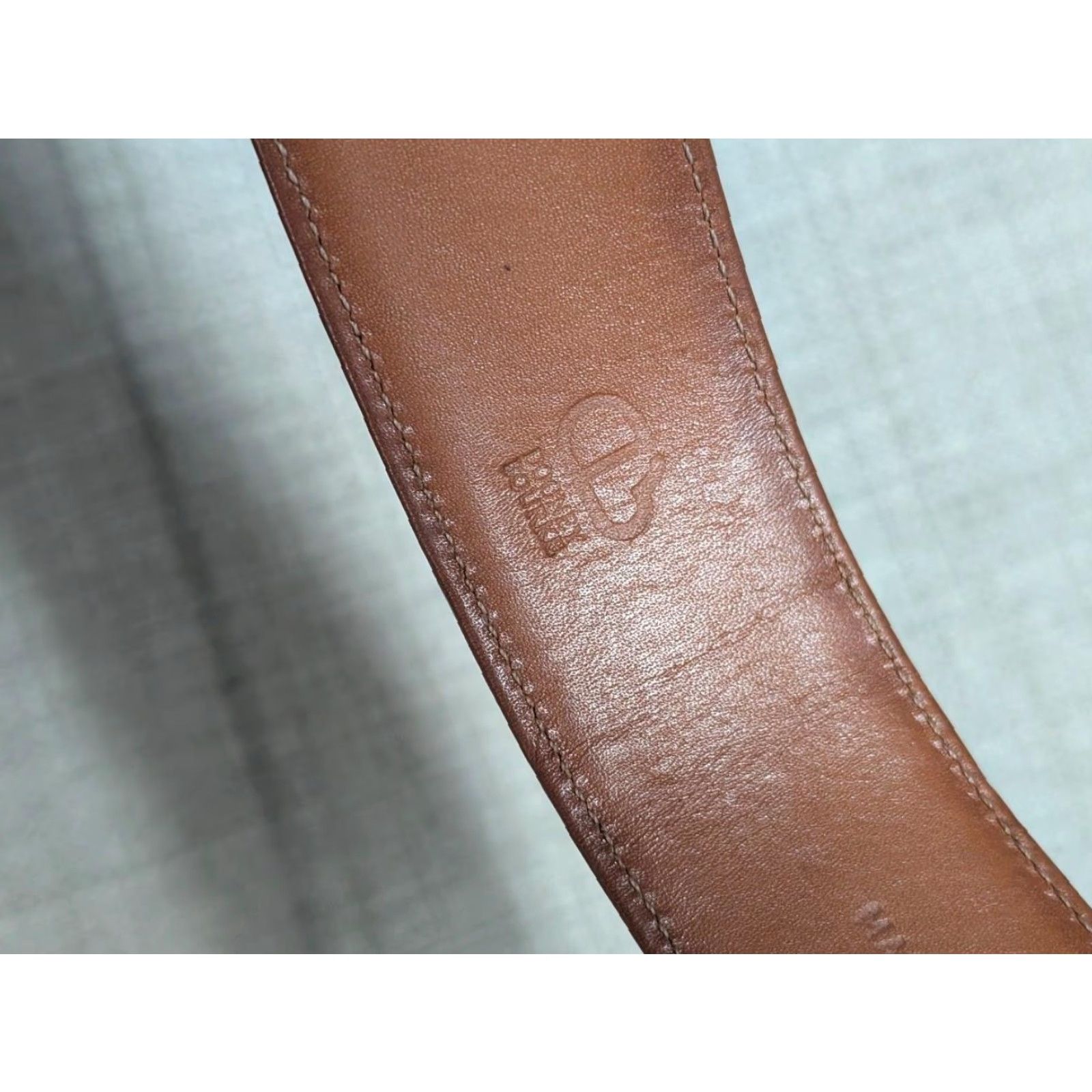 Dooney & Bourke VINTAGE Dooney & Bourke belt brass buckle 1-5/8" leather White/Cream Western Women One Size 36" total length 30.5-33.5" holes Mens Womens Girls Boys Size ONE SIZE - 7 Thumbnail