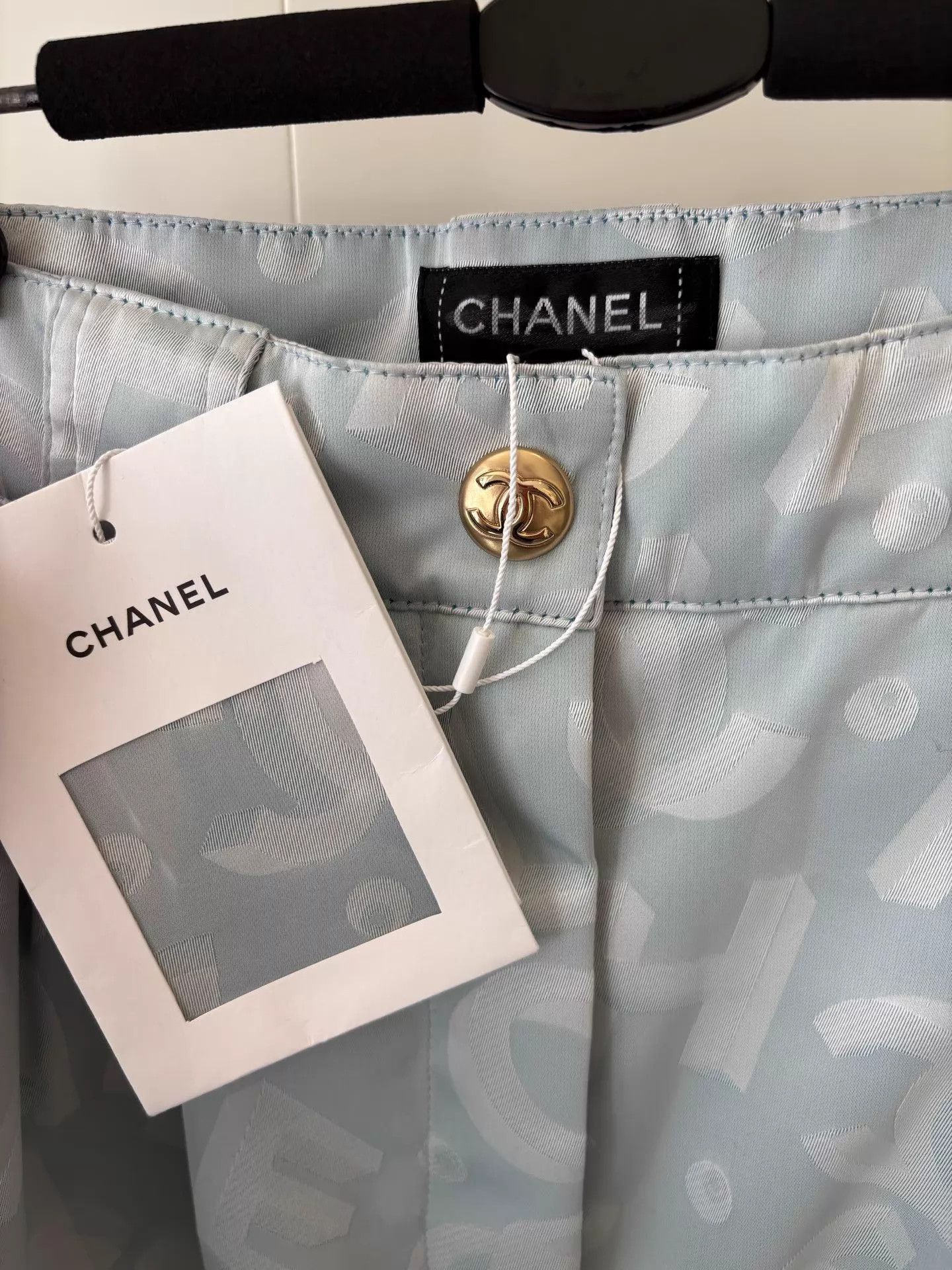 Chanel Chanel 22N Light Blue Full Logo Leather Panel Ski Pants Size 27" / US 4 / IT 40 - 2 Thumbnail