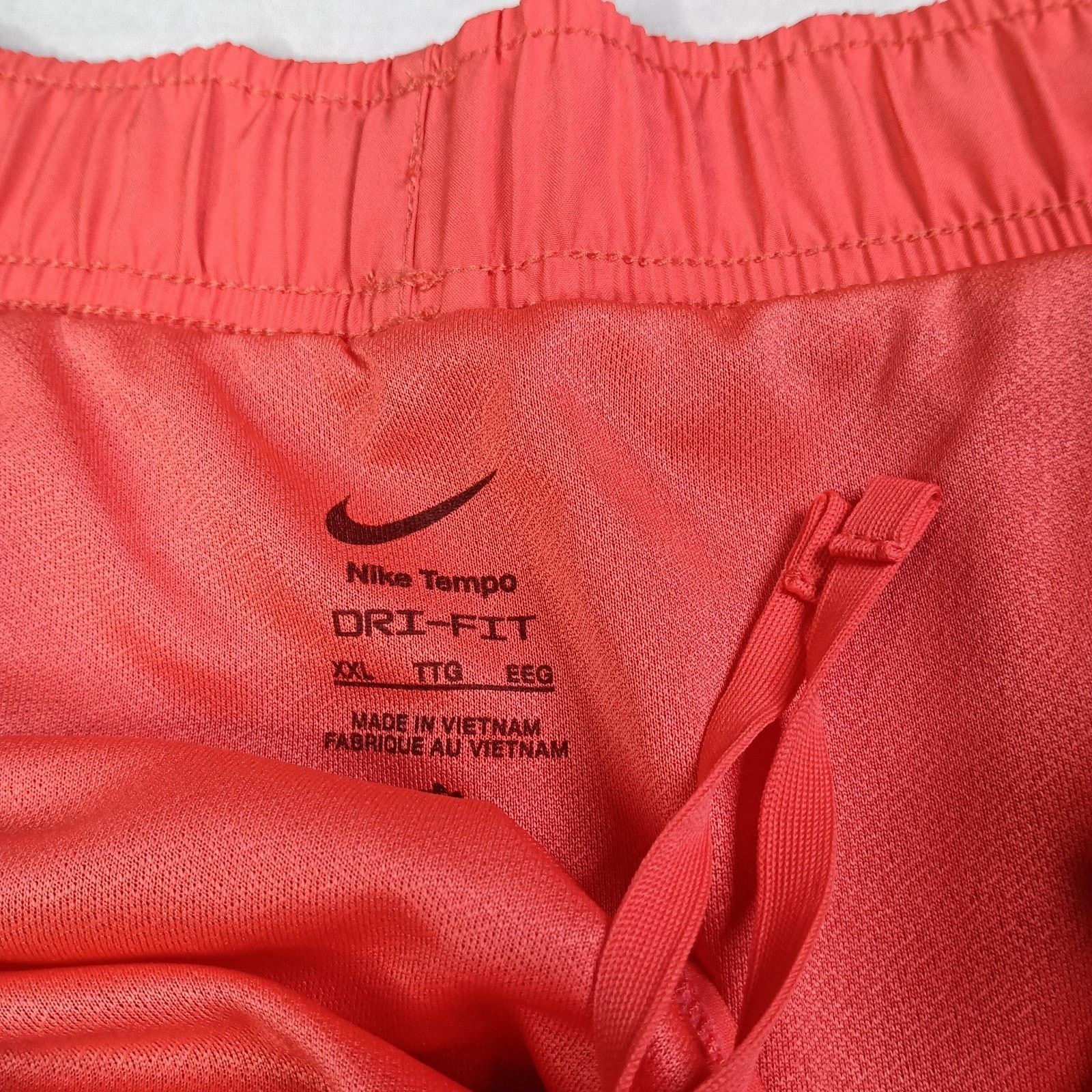Nike Nike Dri-FIT Running Shorts Women's 2XL Coral/Peach 3 Inseam Size 40" / US 18 - 4 Thumbnail