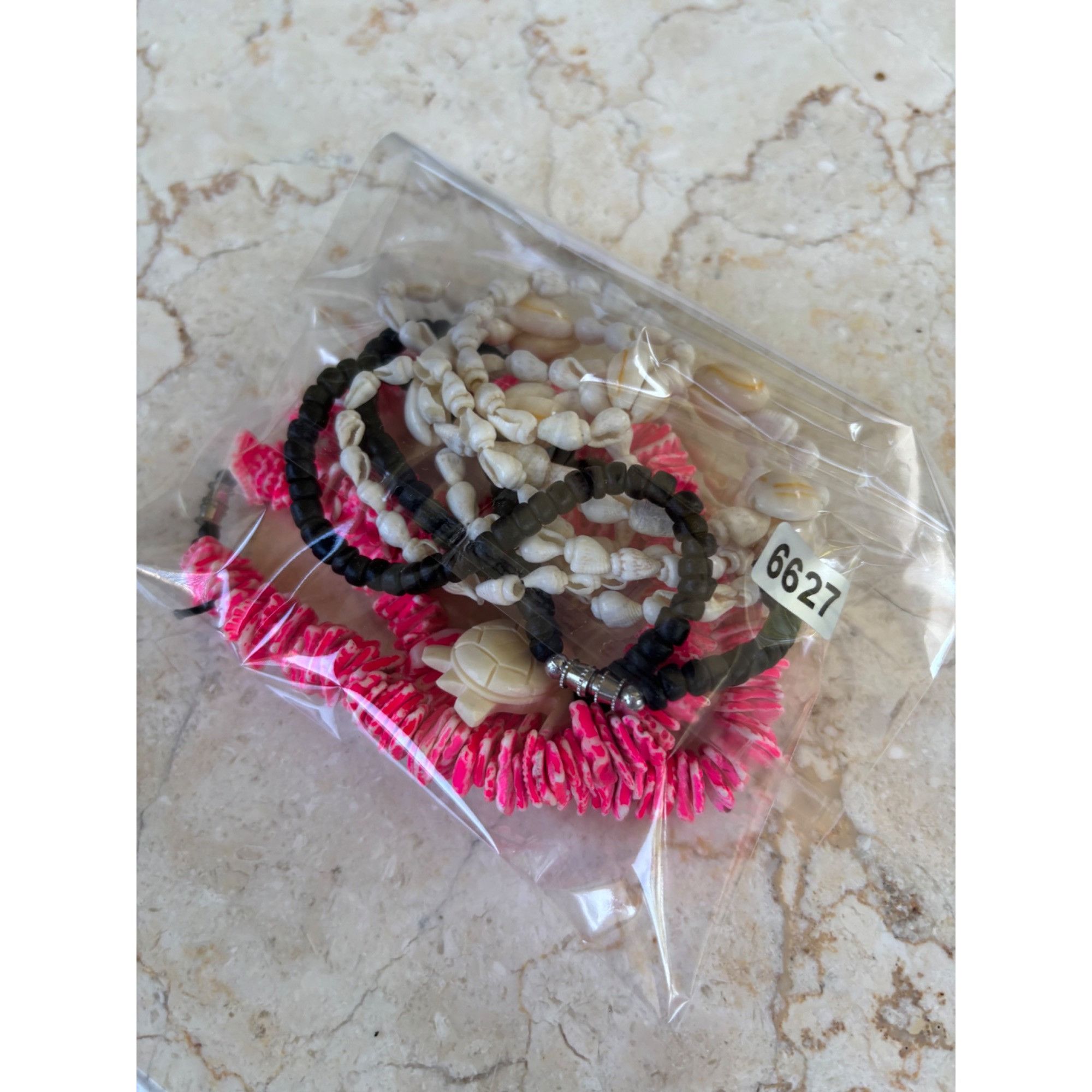 Other Black Beaded Necklace With White Turtle Pendant Pink Shell N Size ONE SIZE - 11 Thumbnail