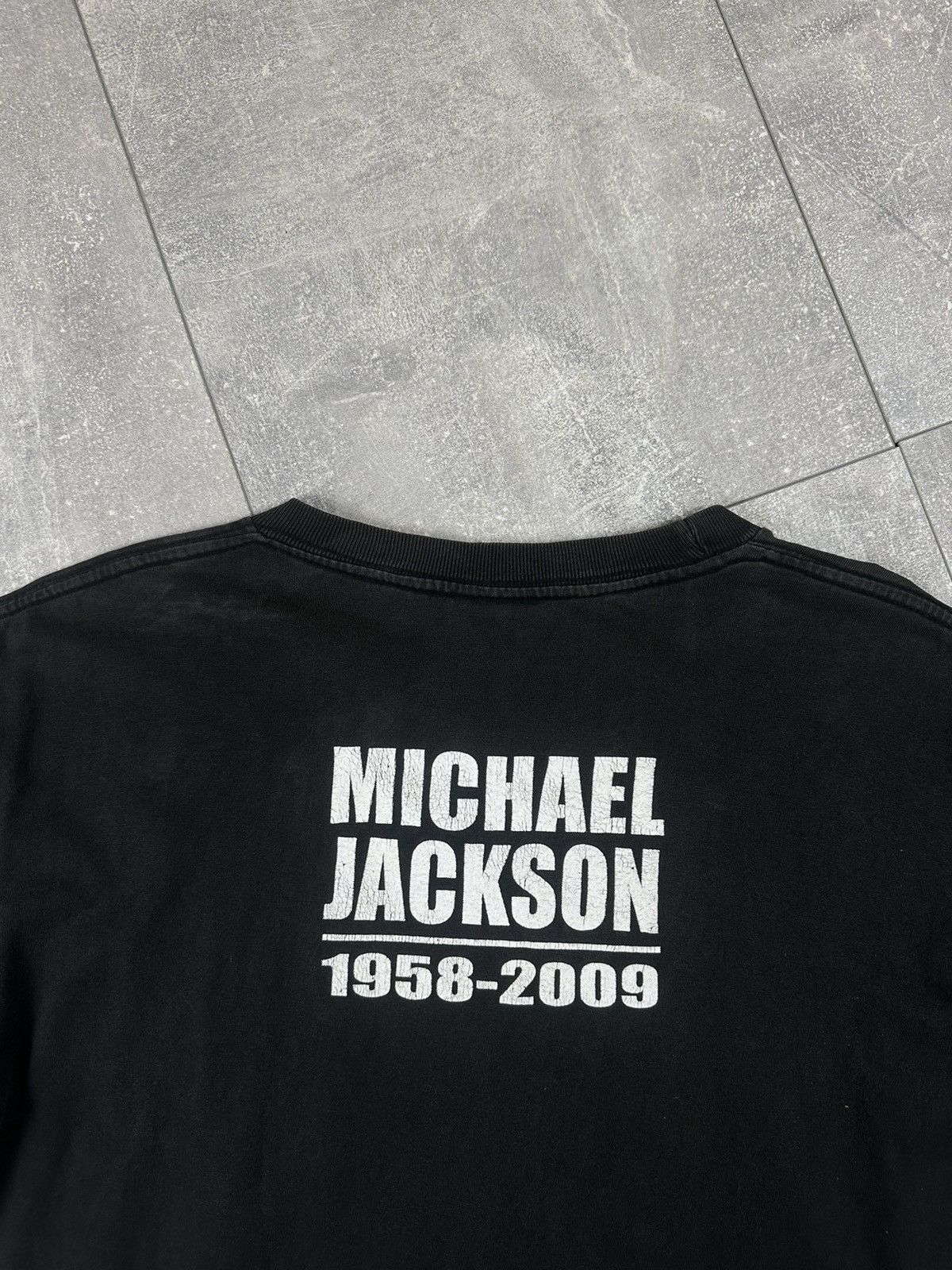 Gildan Michael Jackson Number Ones Overprint Logo Heavy Metal Shirt Size US M / EU 48-50 / 2 - 11 Thumbnail