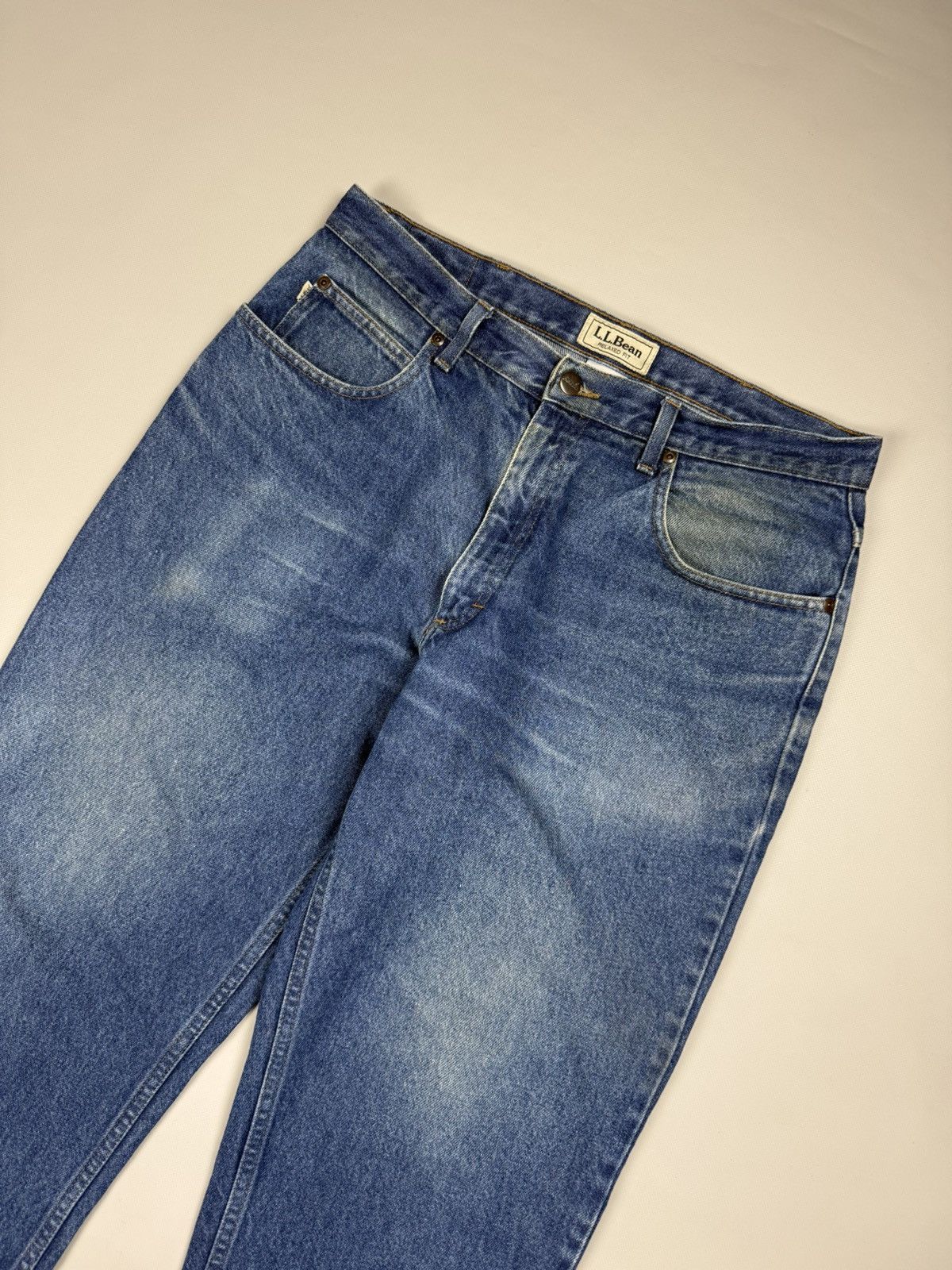 L.L. Bean L.L. Bean Men’s Relaxed Fit Denim Jeans Size 34 Size US 34 / EU 50 - 4 Thumbnail