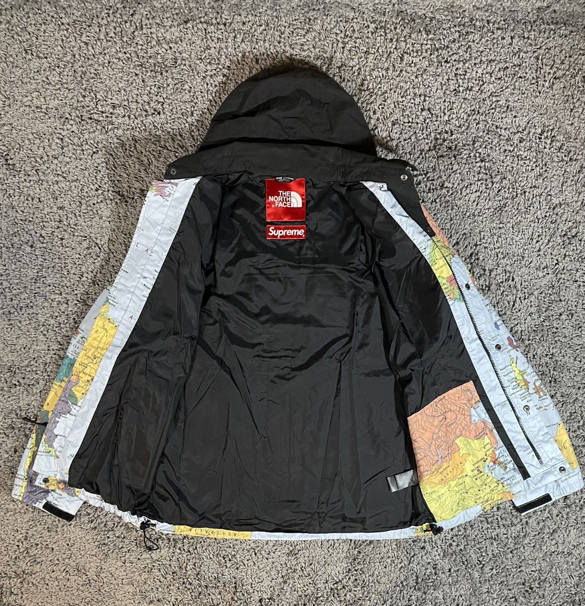 Supreme × The North Face 2014SS Supreme x TNF Atlas Map Expedition Coach Jacket Size US M / EU 48-50 / 2 - 13 Thumbnail