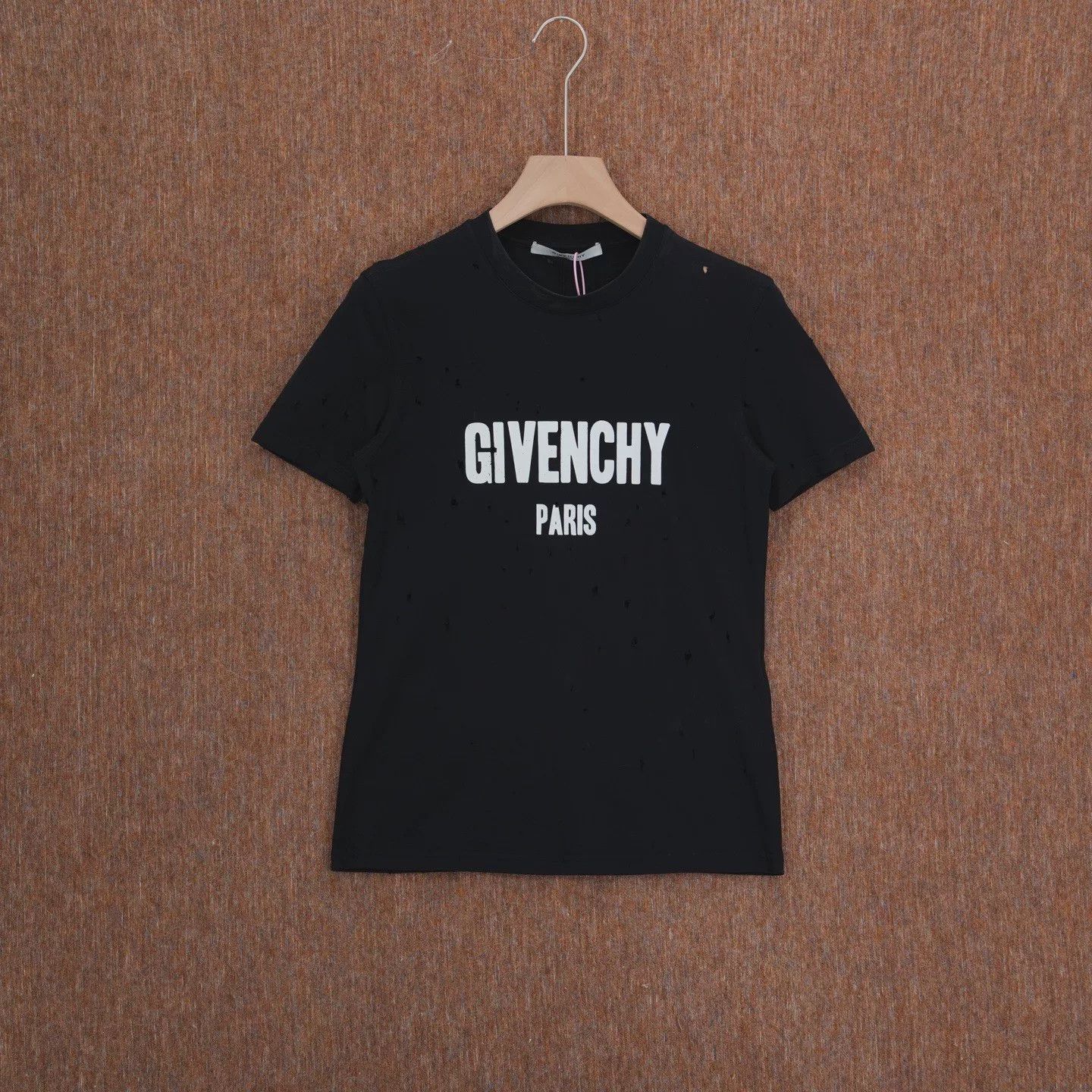 Givenchy Givenchy Black Distressed Print T-shirt Size US S / EU 44-46 / 1 - 1 Thumbnail